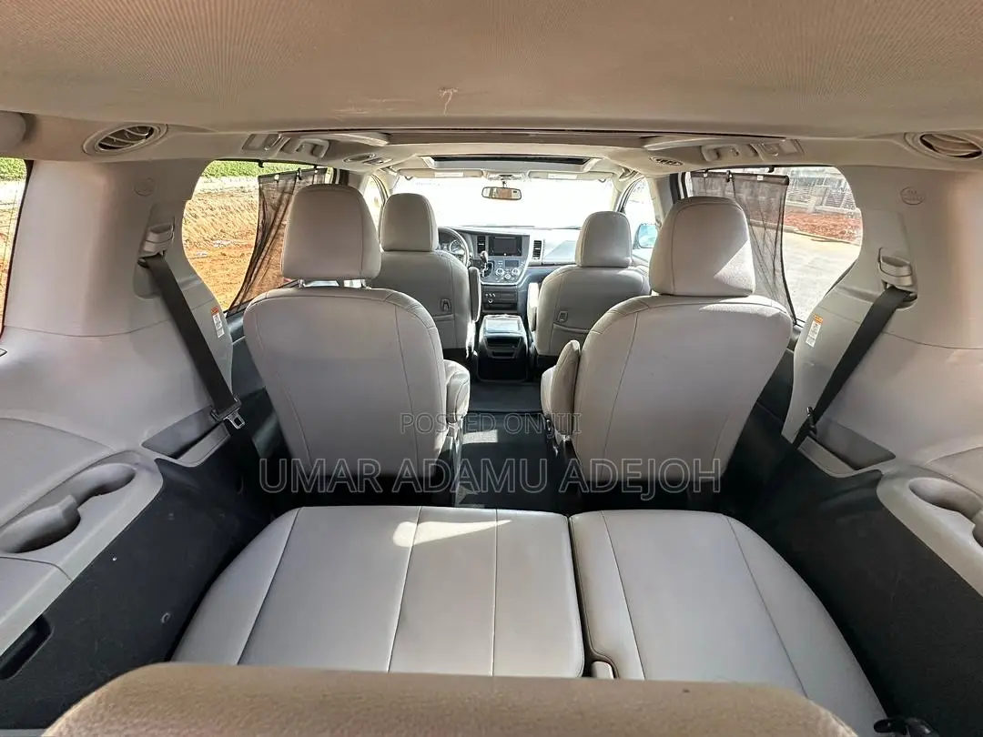 Toyota Sienna 2015 White