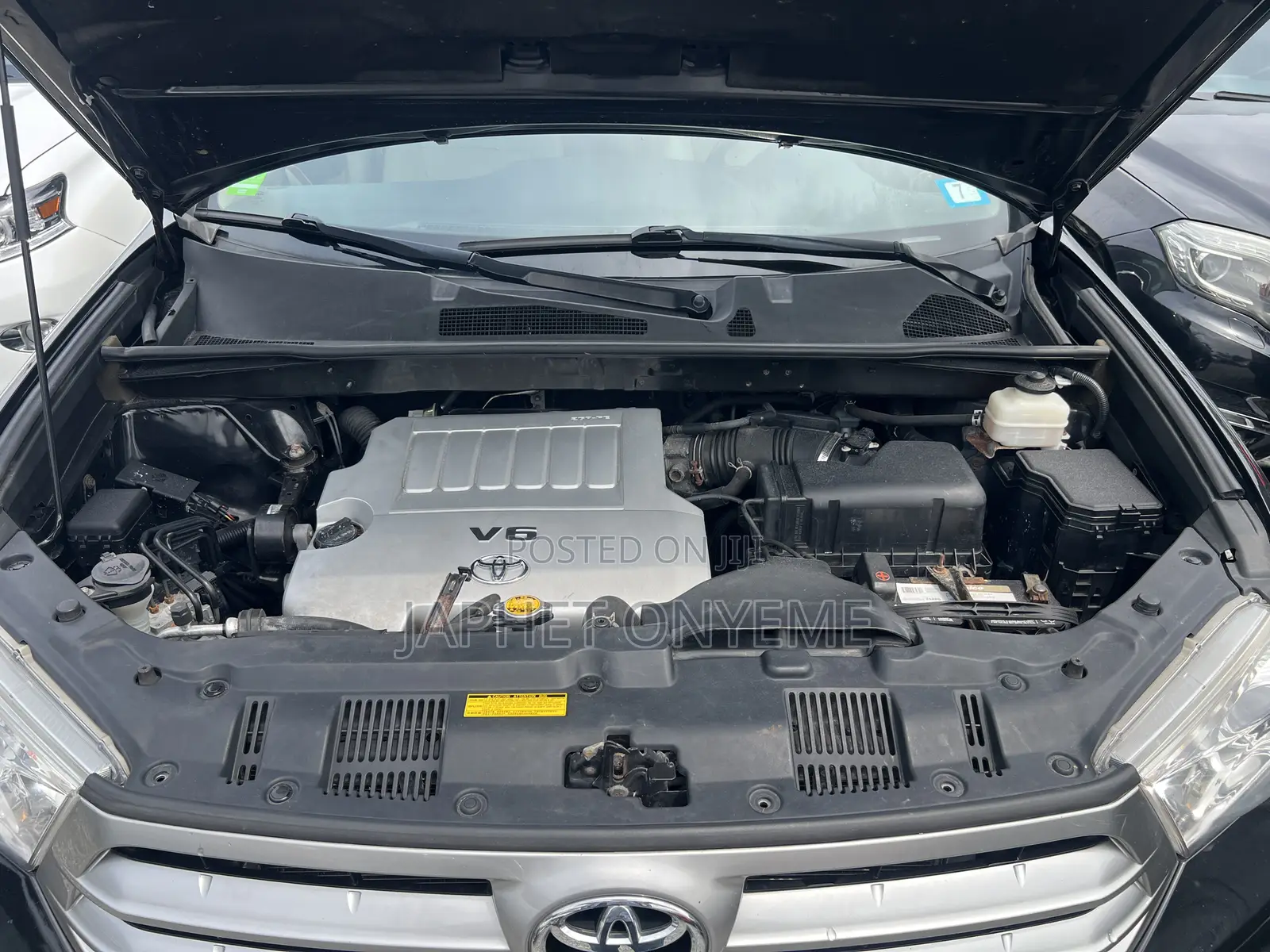 Toyota Highlander Limited 3.5l 4WD 2013 Black