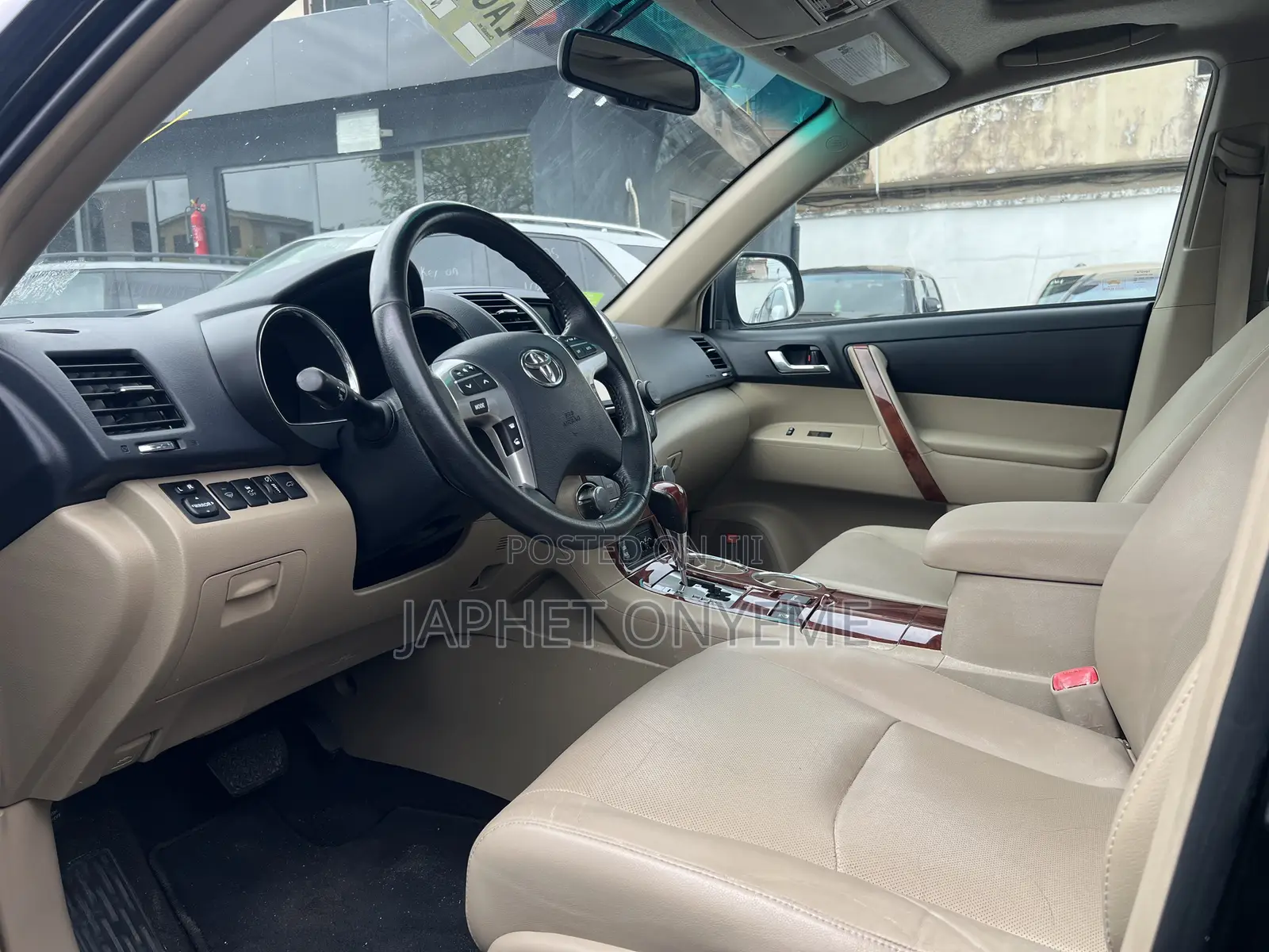 Toyota Highlander Limited 3.5l 4WD 2013 Black