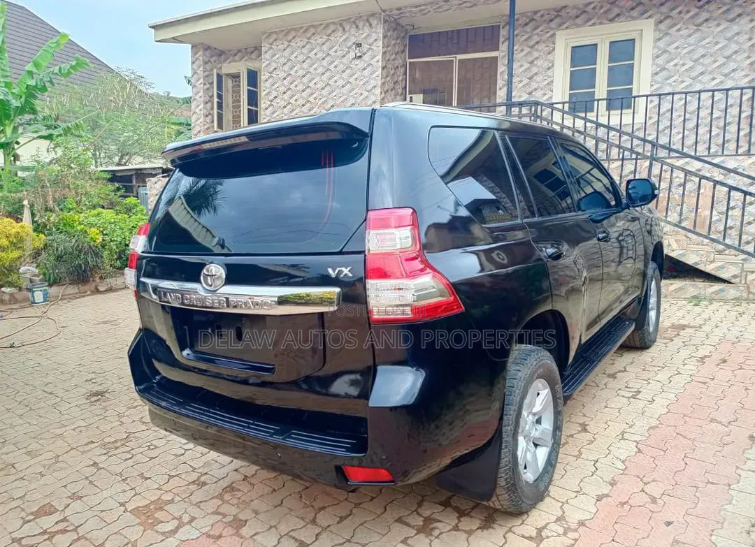 Toyota Land Cruiser Prado 2017 Black