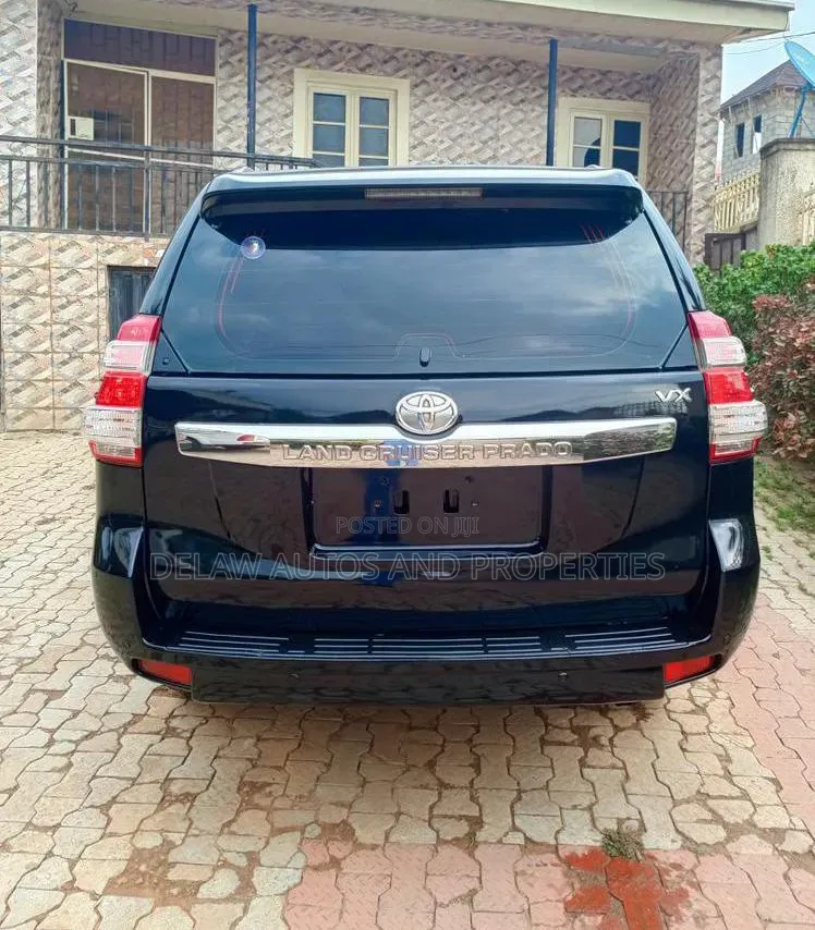 Toyota Land Cruiser Prado 2017 Black