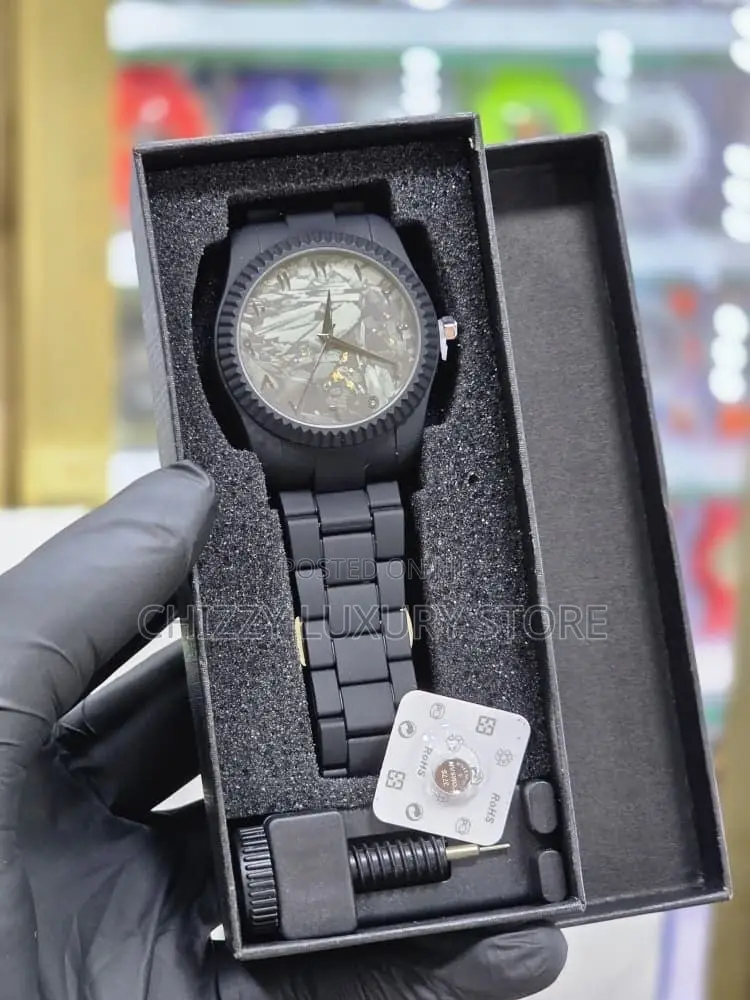 Valenzo Quality Men Chain Strap Wristwatch