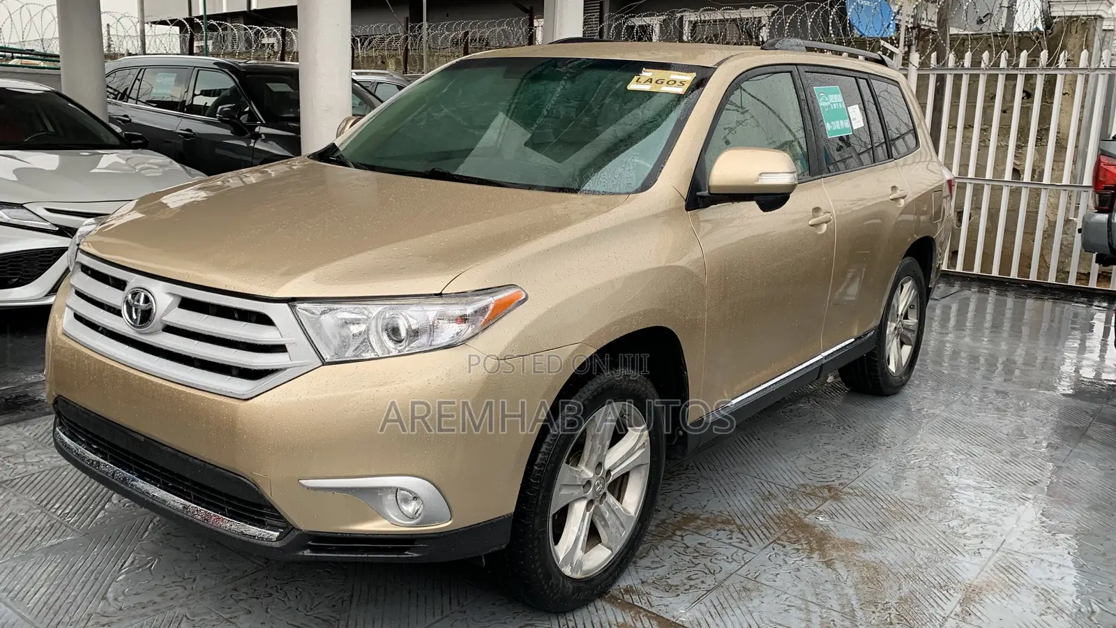 Toyota Highlander V6 2009 Gold
