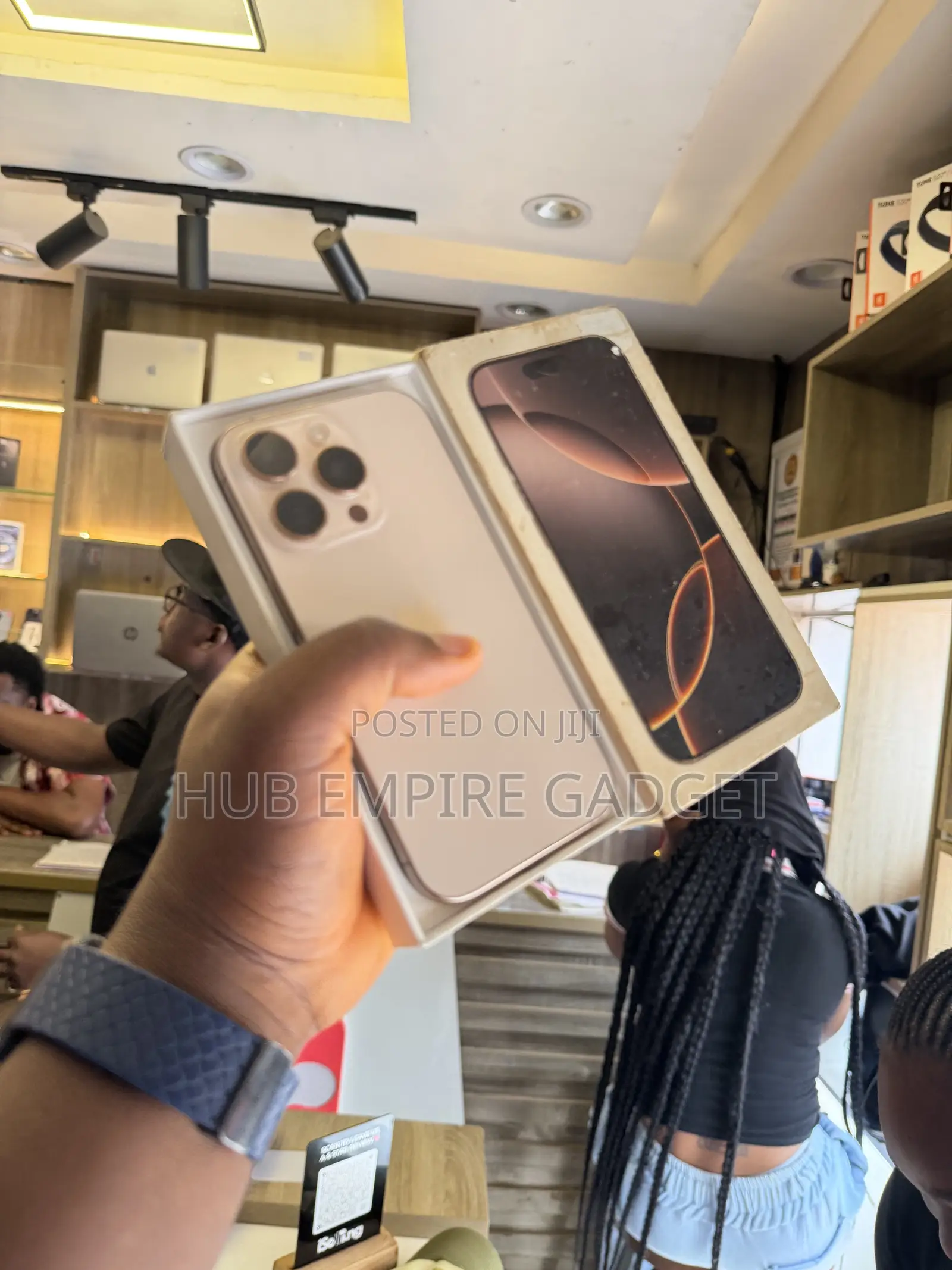 Apple iPhone 16 Pro 128 GB Gold
