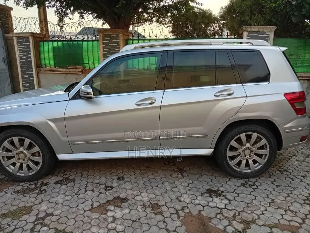 Mercedes-Benz GLK-Class 350 4MATIC 2010 Silver