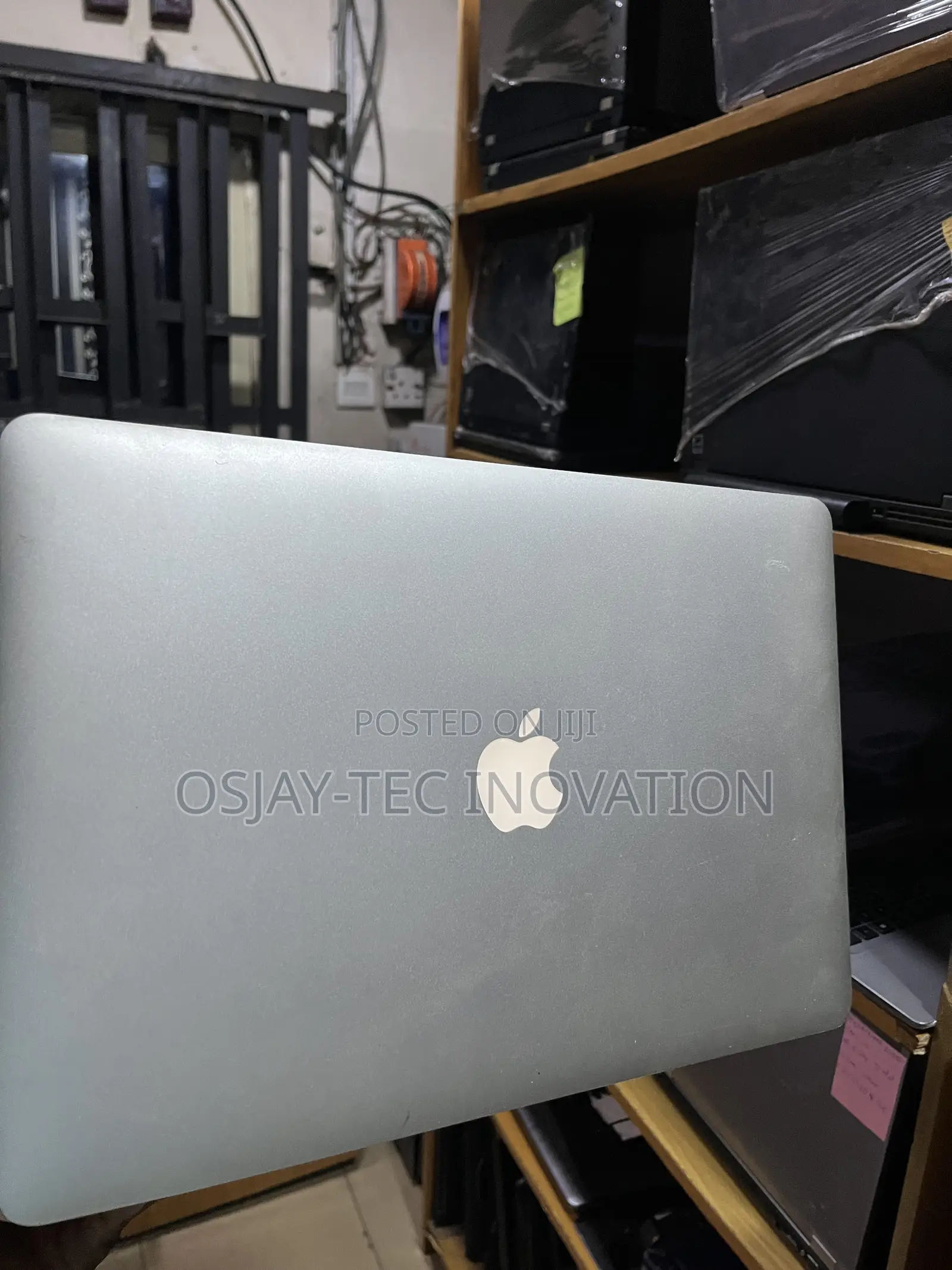 Laptop Apple MacBook Pro 2015 16GB Intel Core i7 SSD 256GB