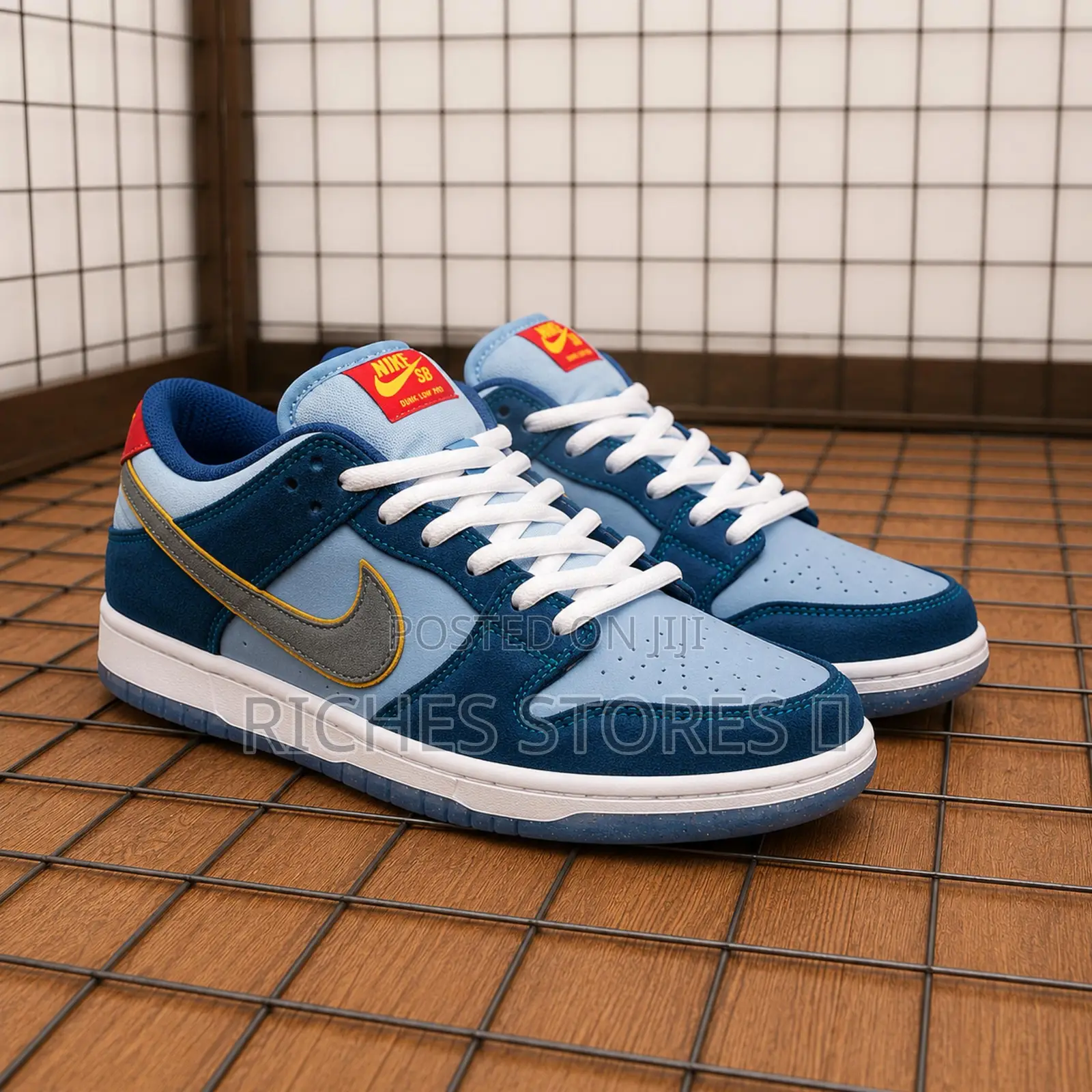 'Nike Sb Dunk Blue Colorway Sneakers