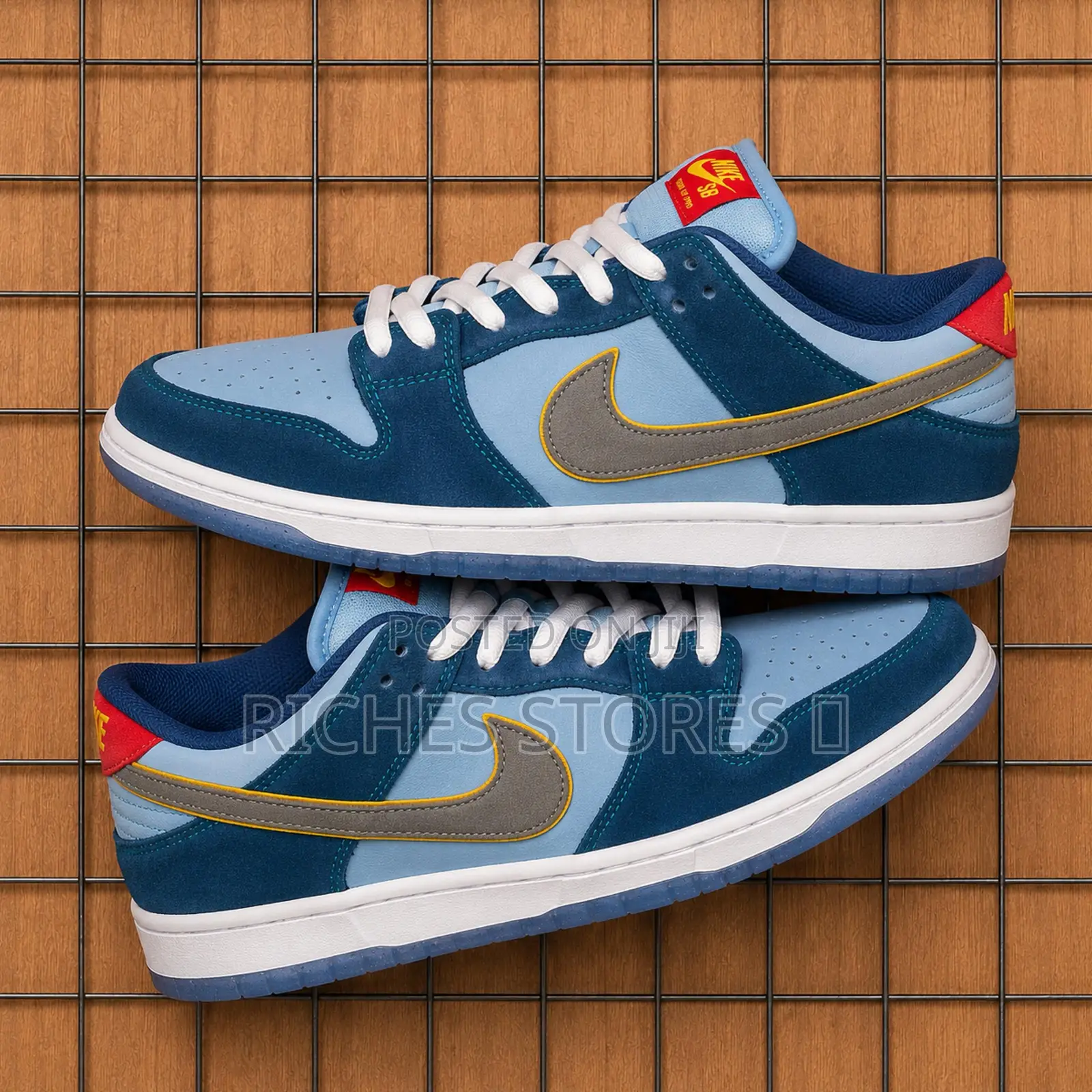 'Nike Sb Dunk Blue Colorway Sneakers
