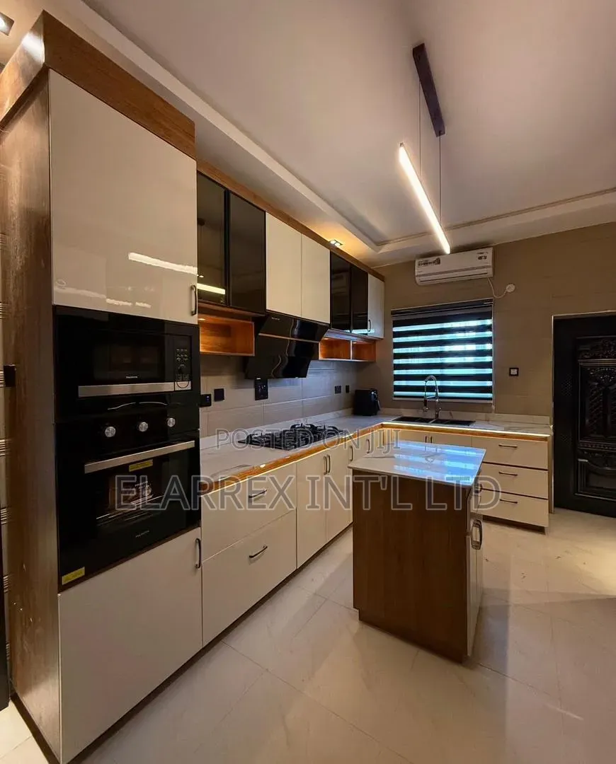 Kitchen Cabinets/Wine Bar: Premium Finishing Affordable Installation