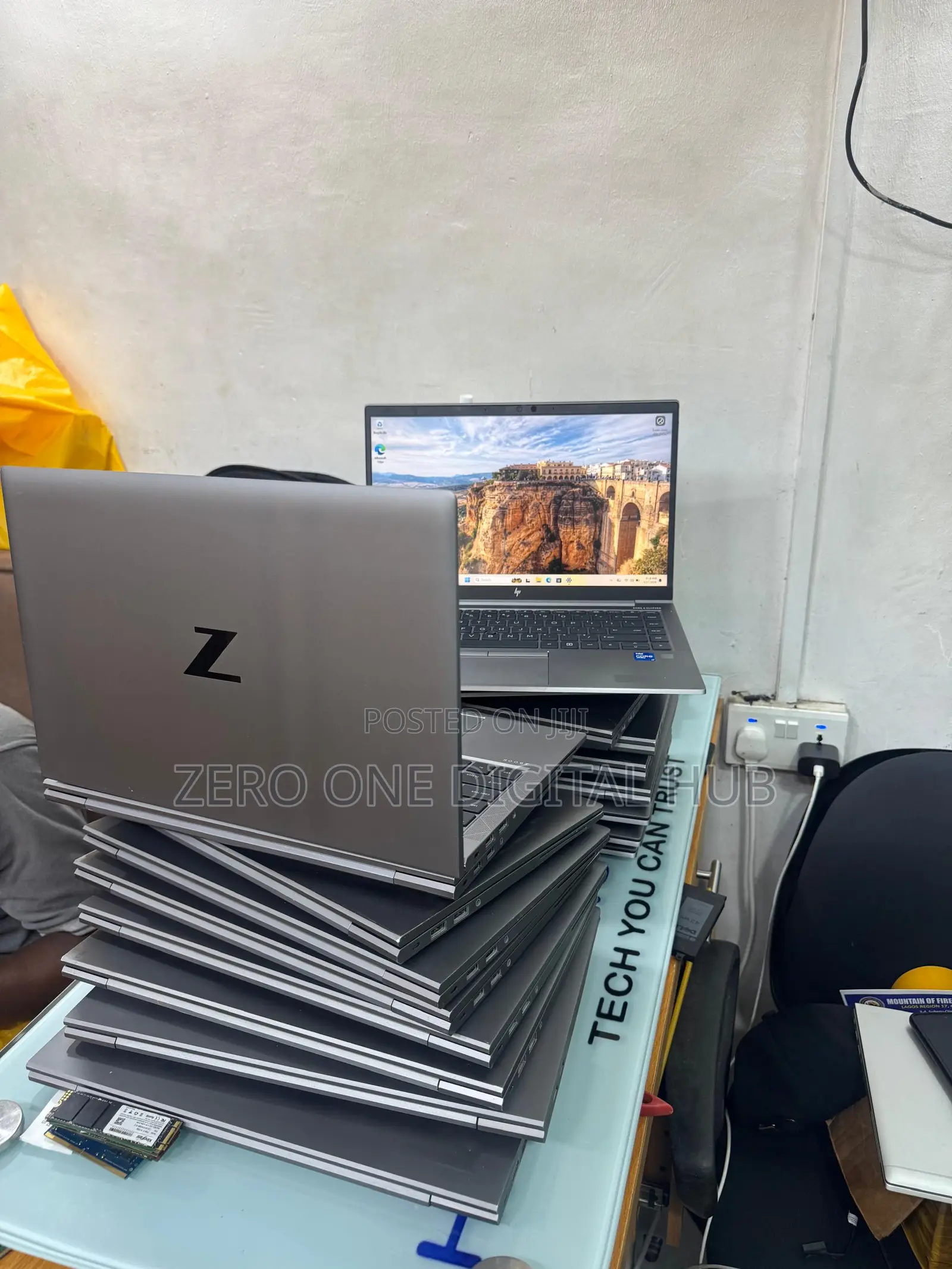 Laptop HP ZBook Firefly G8 16GB Intel Core i7 SSD 256GB