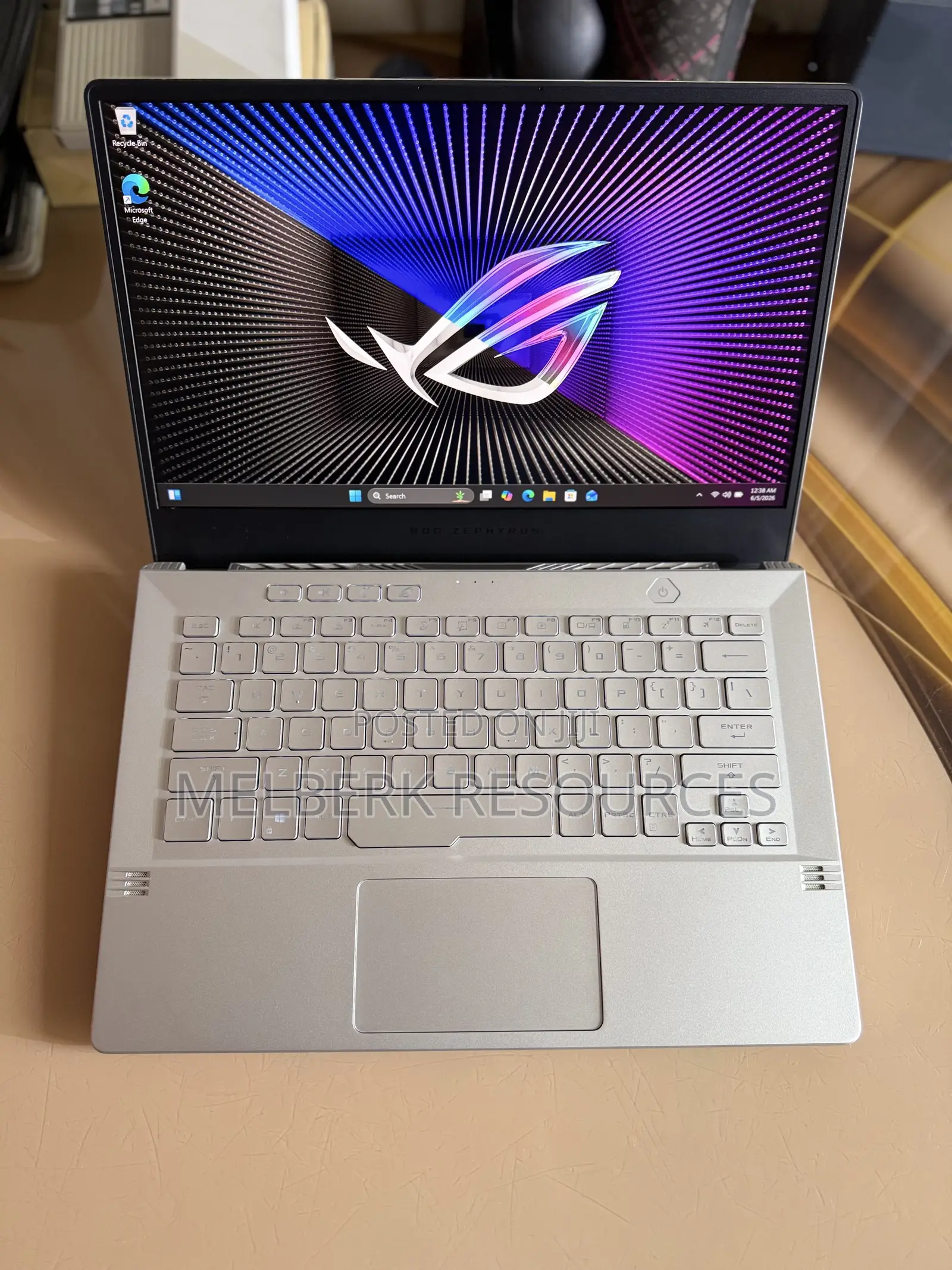 Laptop Asus ROG Zephyrus G14 24GB AMD Ryzen 9 SSD 1T
