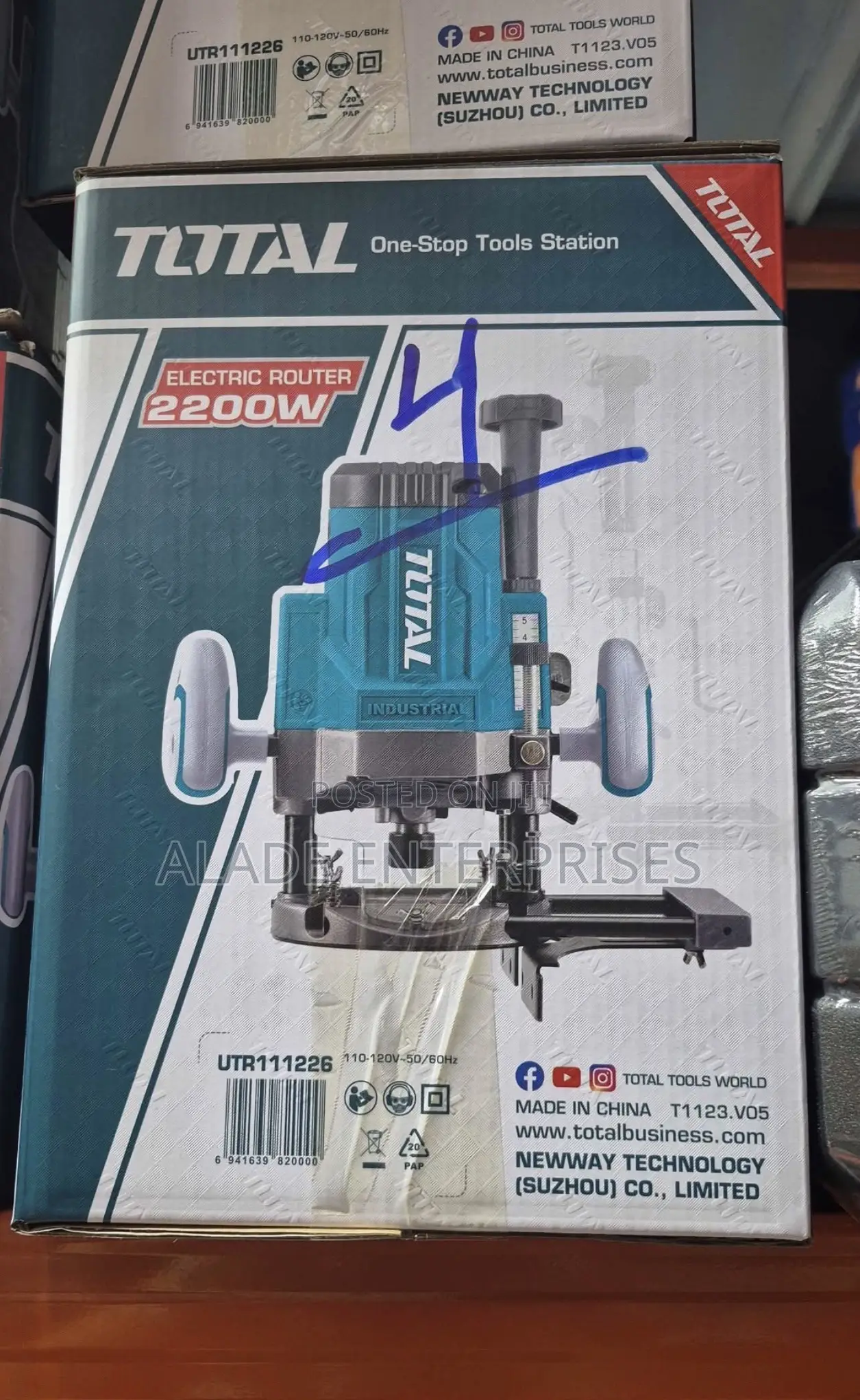 Total Wood Router 2200w - Heavy-Duty 12mm Tool
