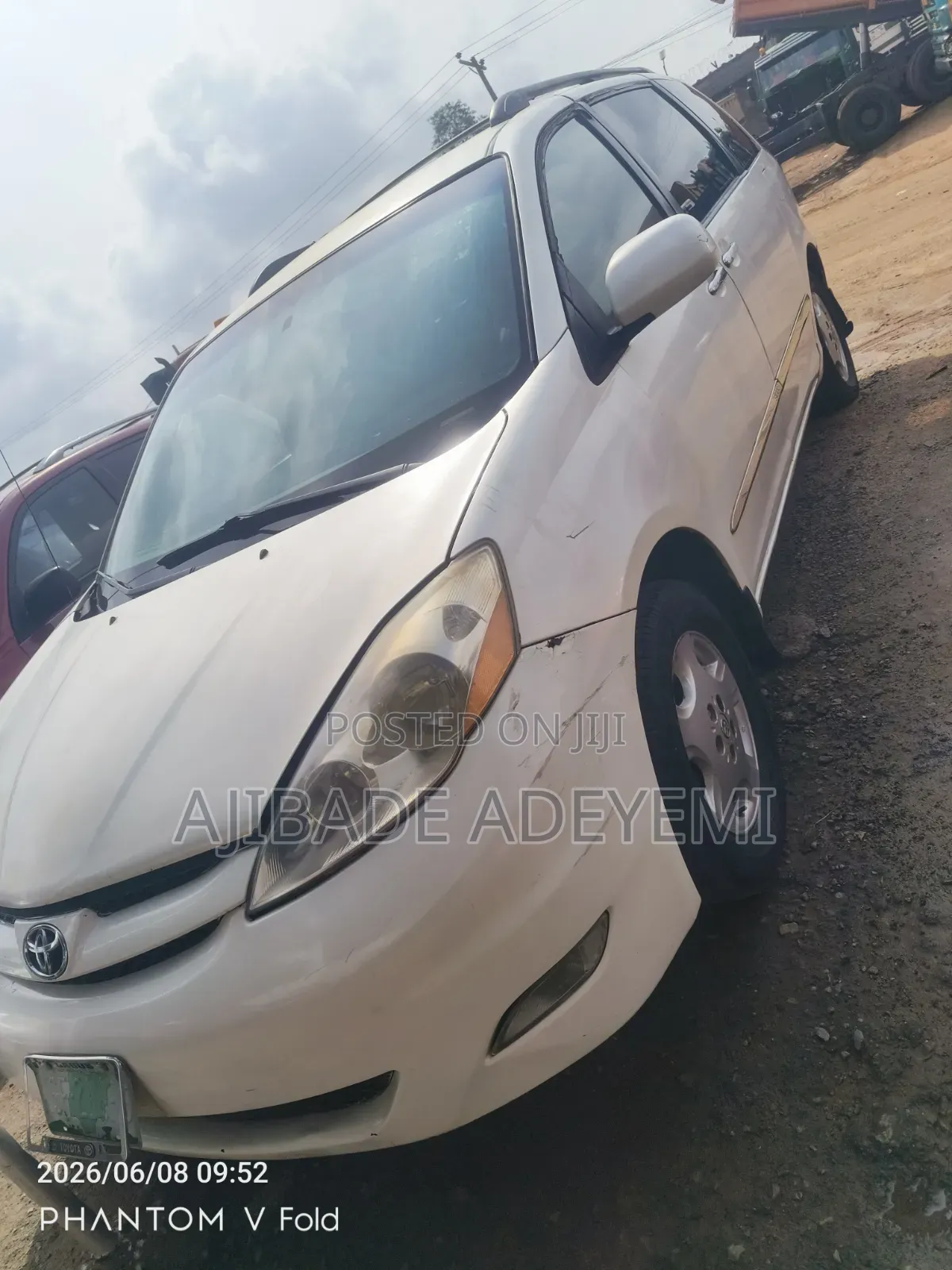 Toyota Sienna XLE 2008 White