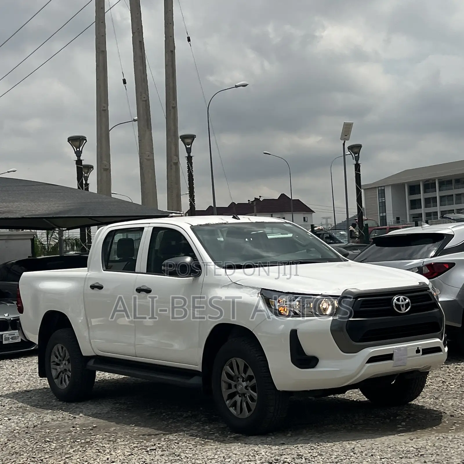 New Toyota Hilux 2025 White