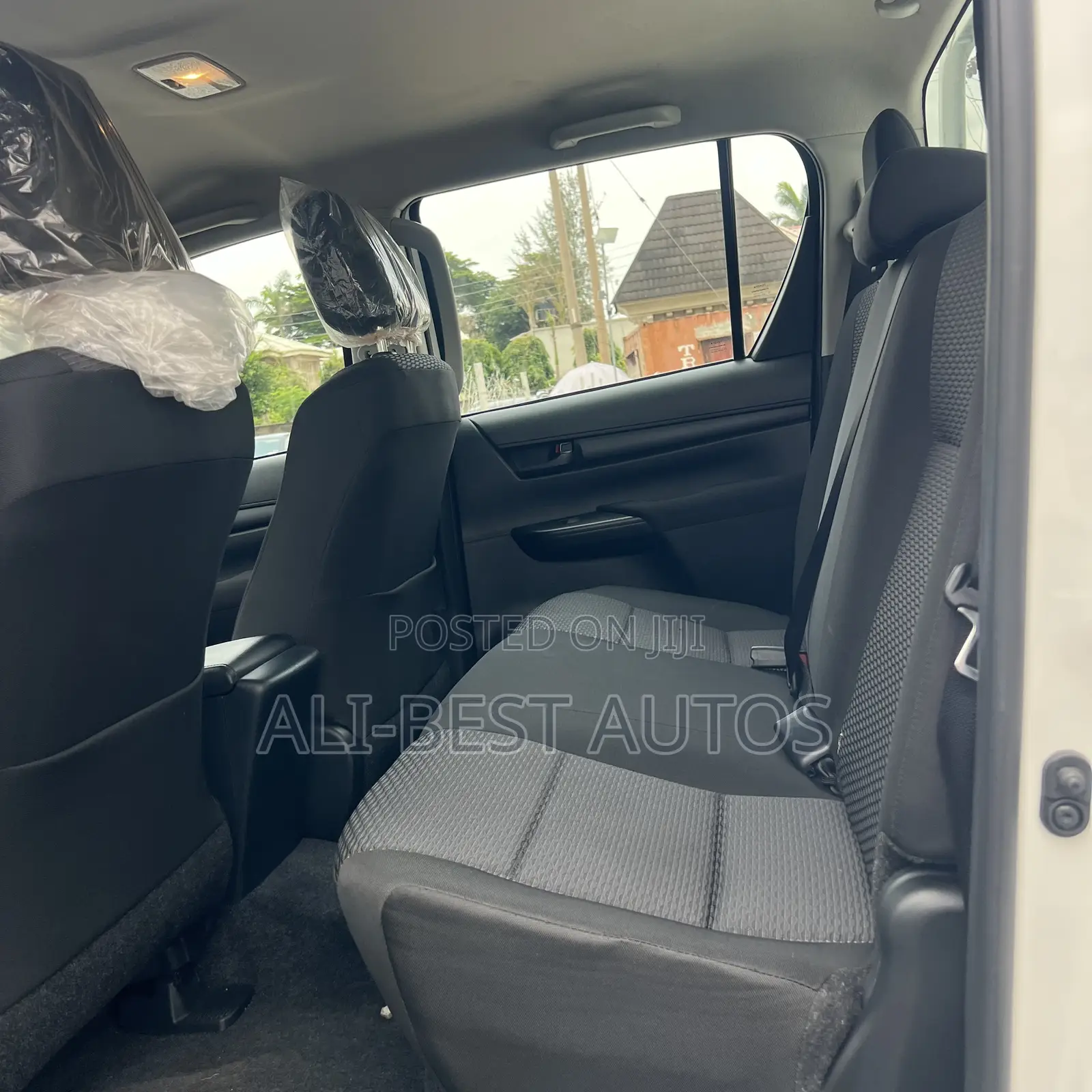 New Toyota Hilux 2025 White