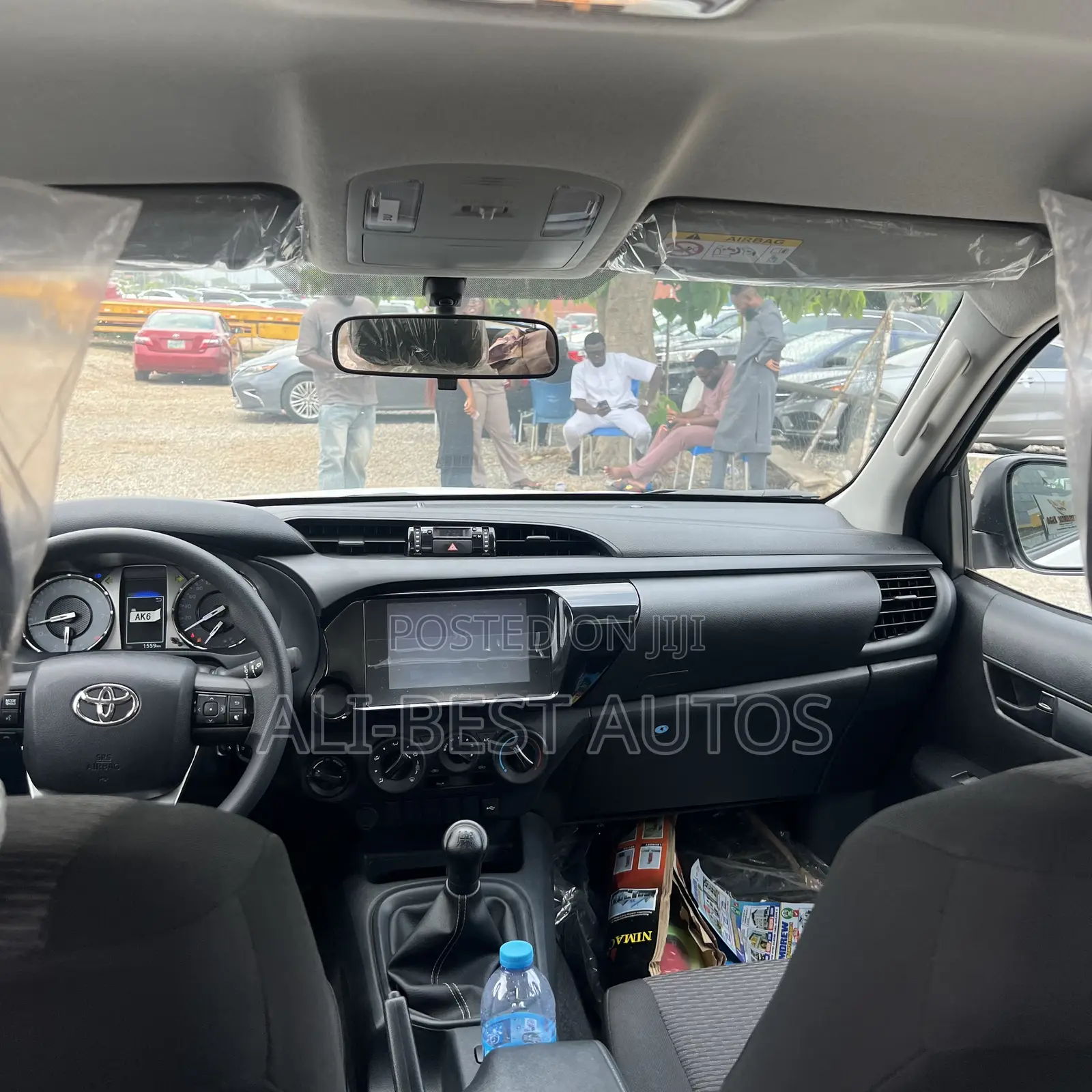 New Toyota Hilux 2025 White