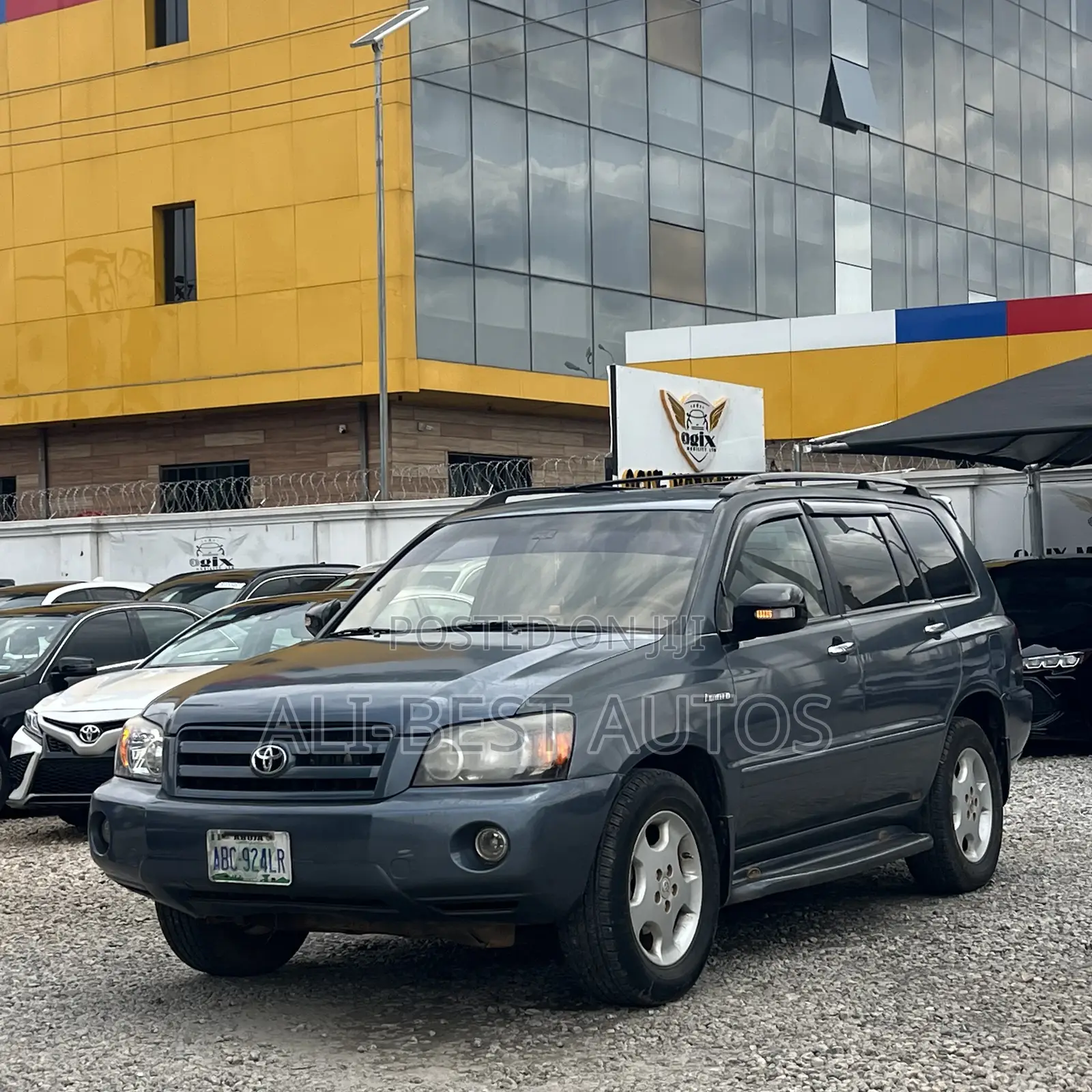 Toyota Highlander 2005 Blue