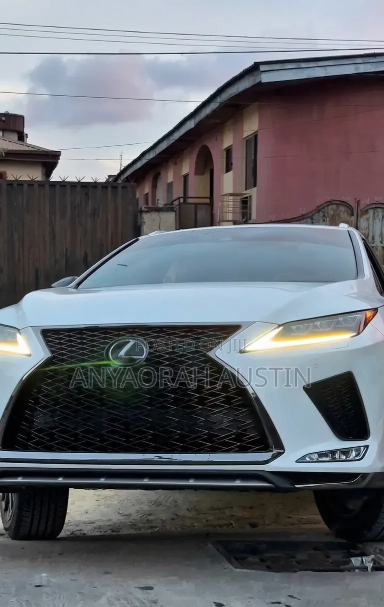 Lexus RX 2022 White