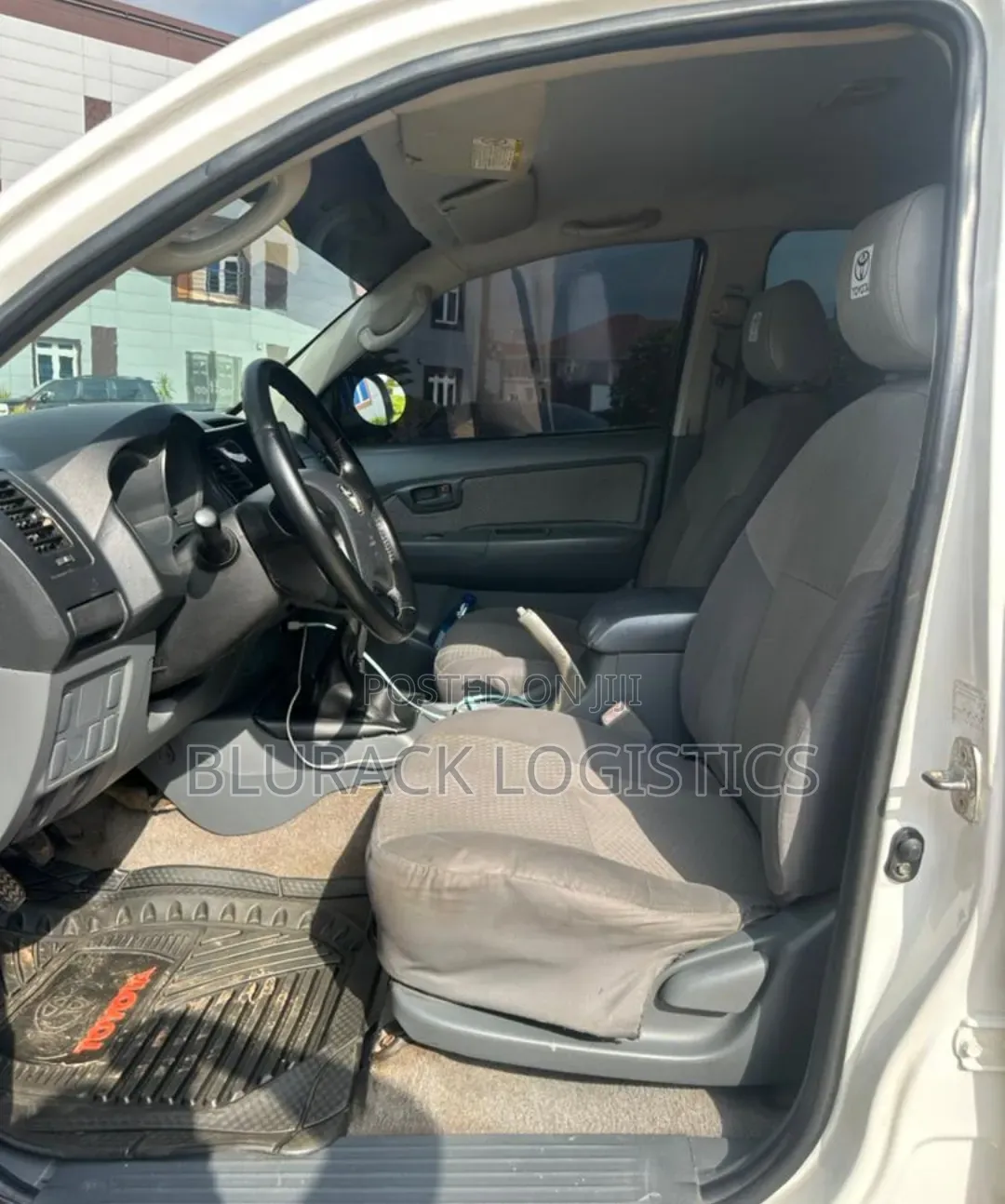 Toyota Hilux 2012 White