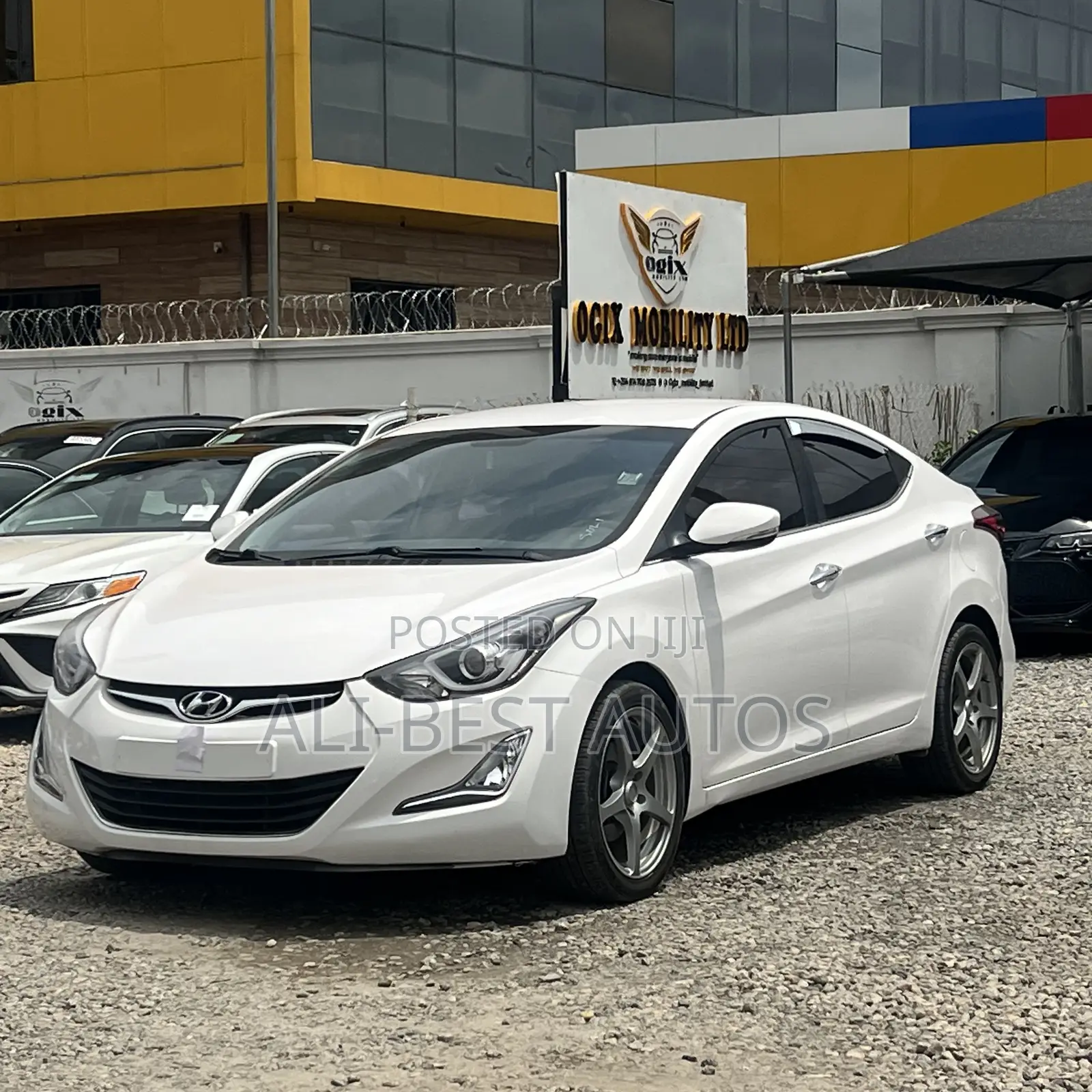 Hyundai Avante 2013 White