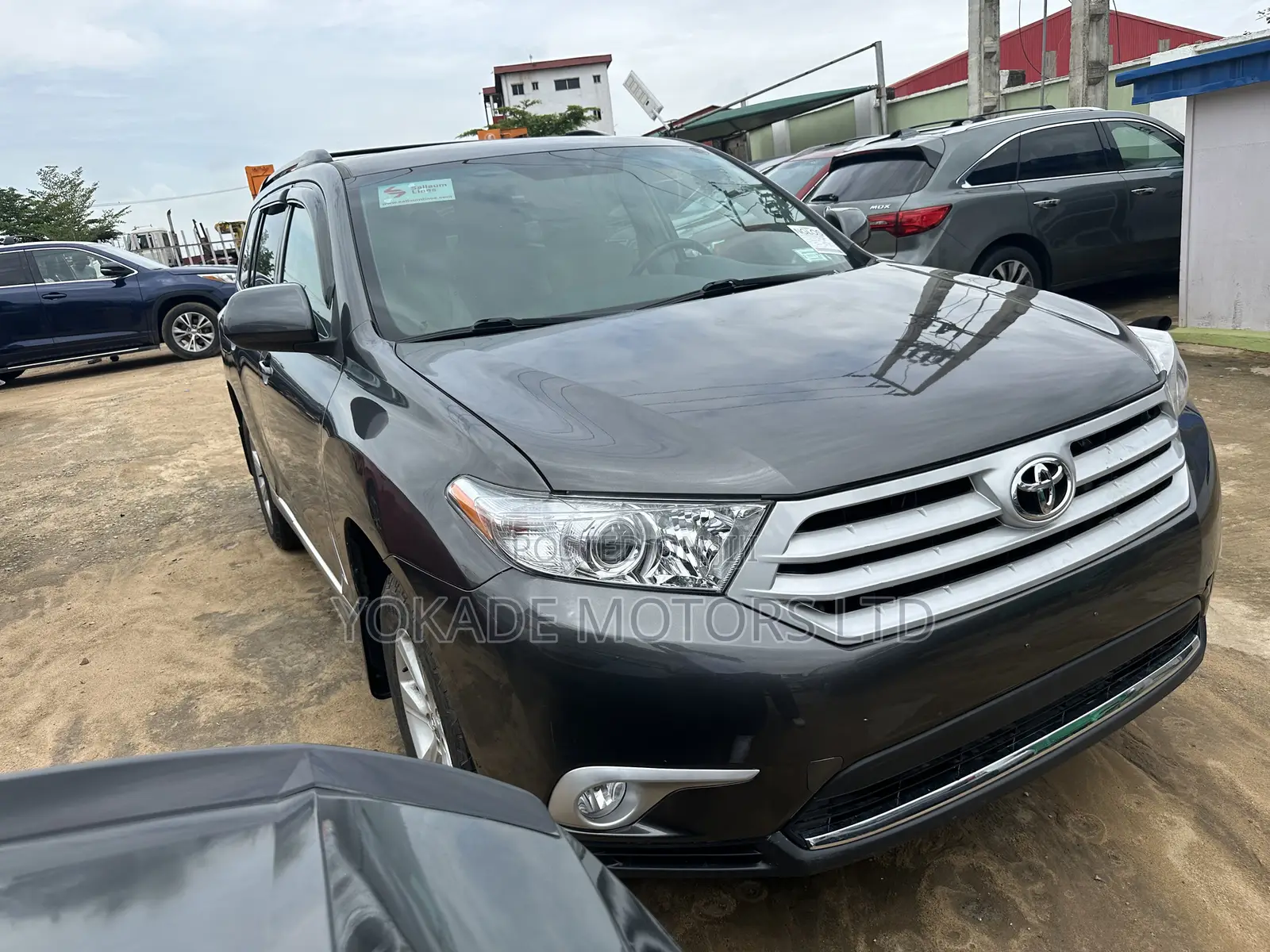 Toyota Highlander 3.5L 2WD 2013 Gray