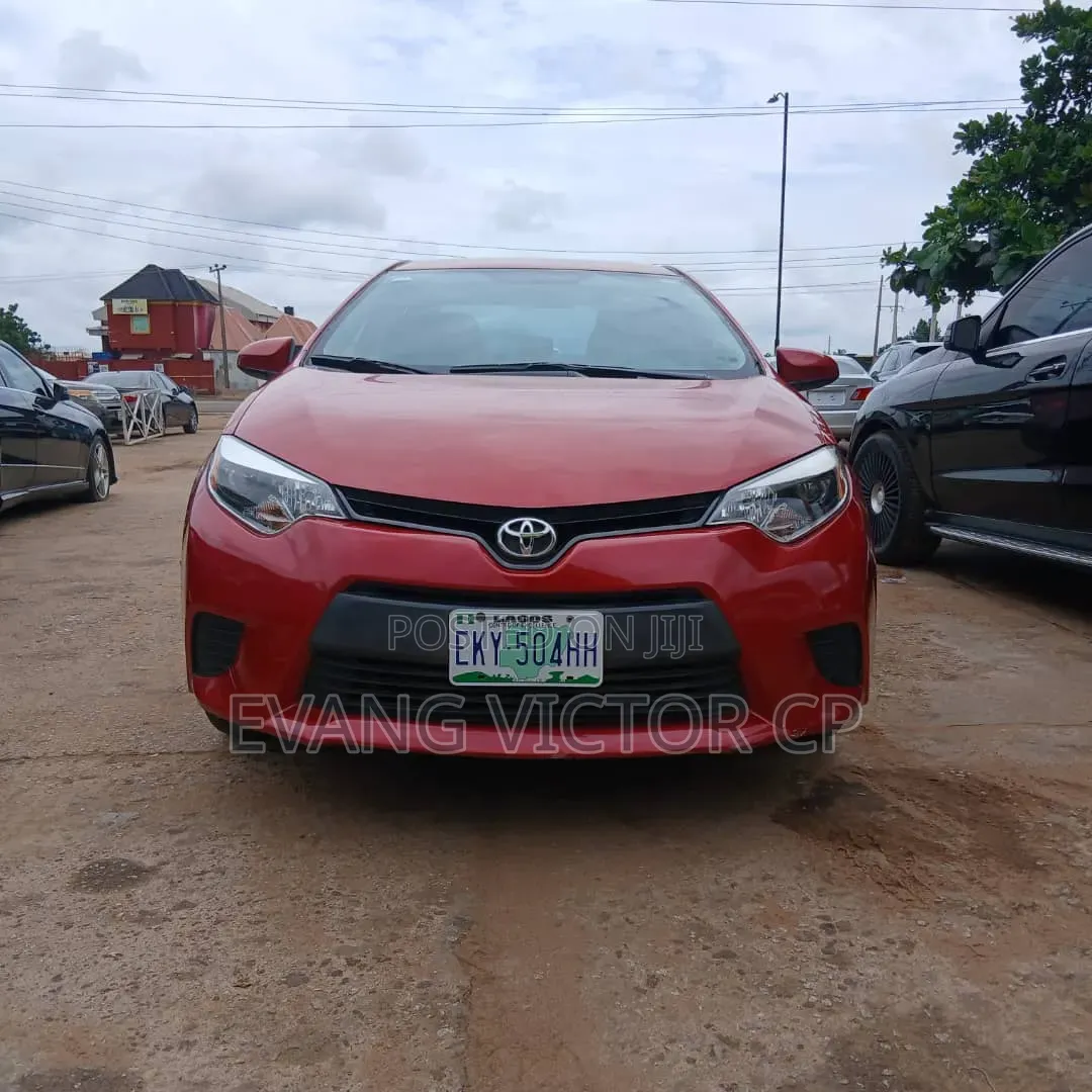 Toyota Corolla L 4dr Sedan (1.8L 4cyl 6M) 2014 Red