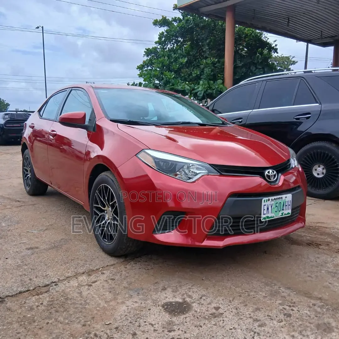 Toyota Corolla L 4dr Sedan (1.8L 4cyl 6M) 2014 Red