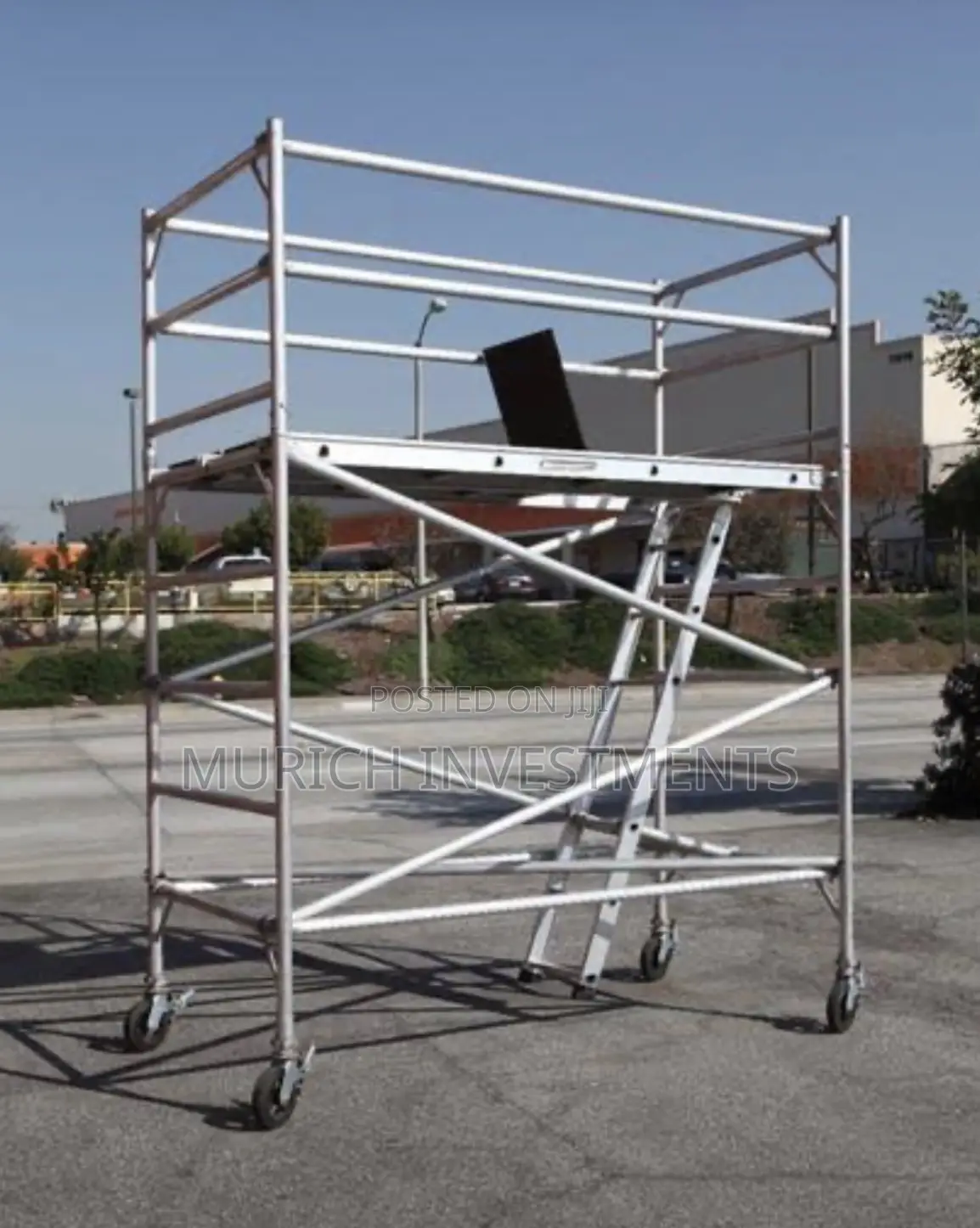 Aluminium Mobile Scaffolding Tower 2m X 1.5m X 2m – Adjustable Height