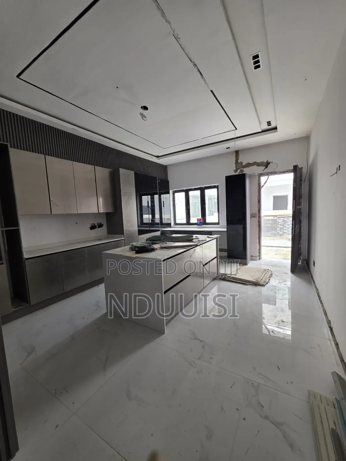 5bdrm Duplex in Hampton Bay Estate, Ikate-Elegushi for sale