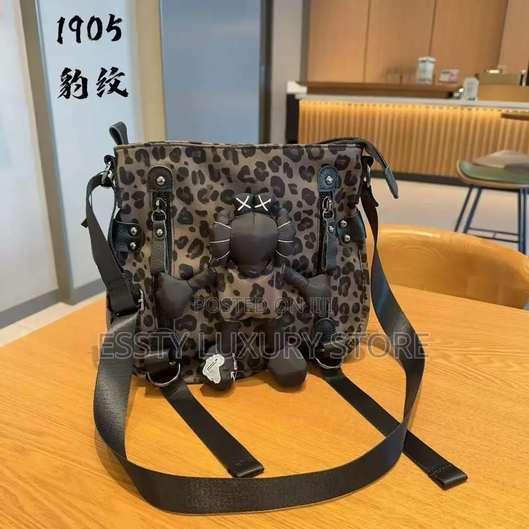 High Quality Kaws Threaded Leather Cross Bag