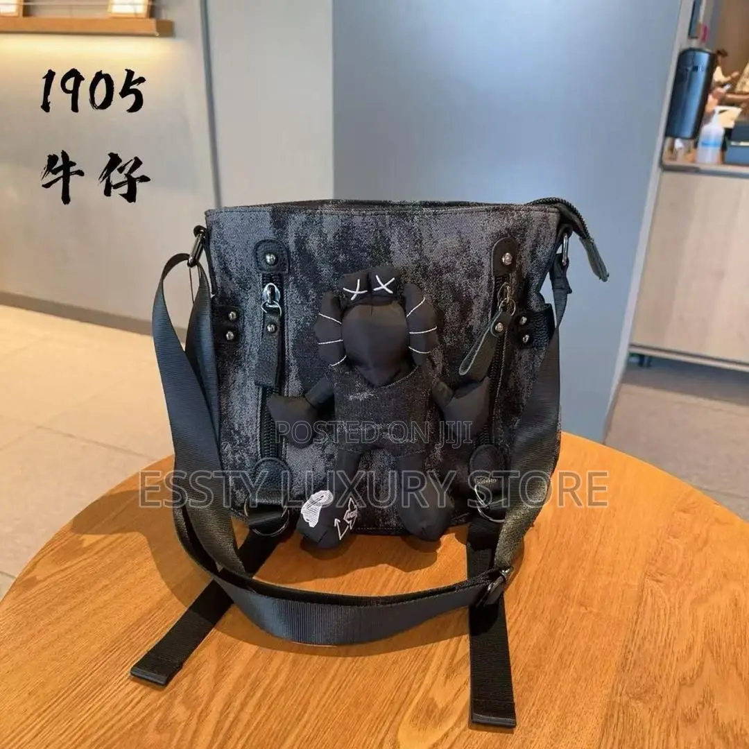 High Quality Kaws Threaded Leather Cross Bag