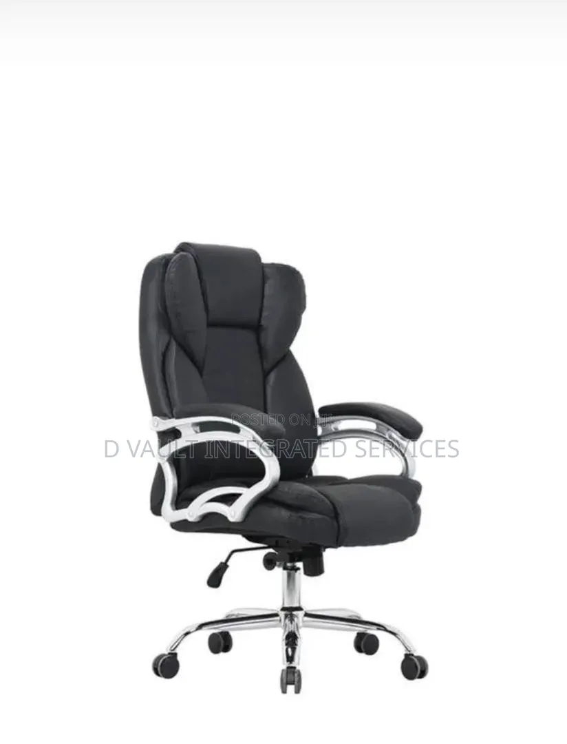 Office Chair / Modern Swivel Chair.