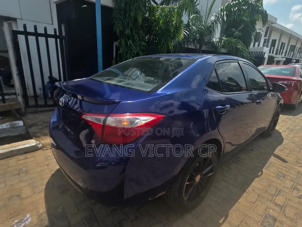 Toyota Corolla LE 4dr Sedan (1.8L 4cyl CVT) 2014 Blue
