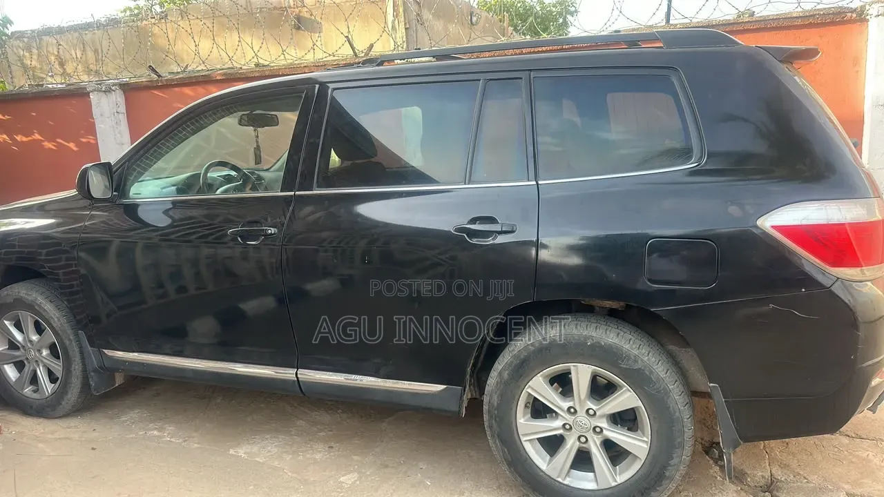 Toyota Highlander 2011 Black