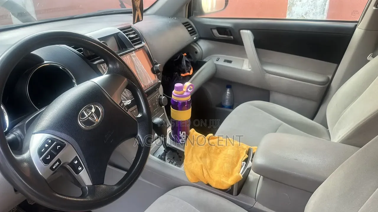 Toyota Highlander 2011 Black