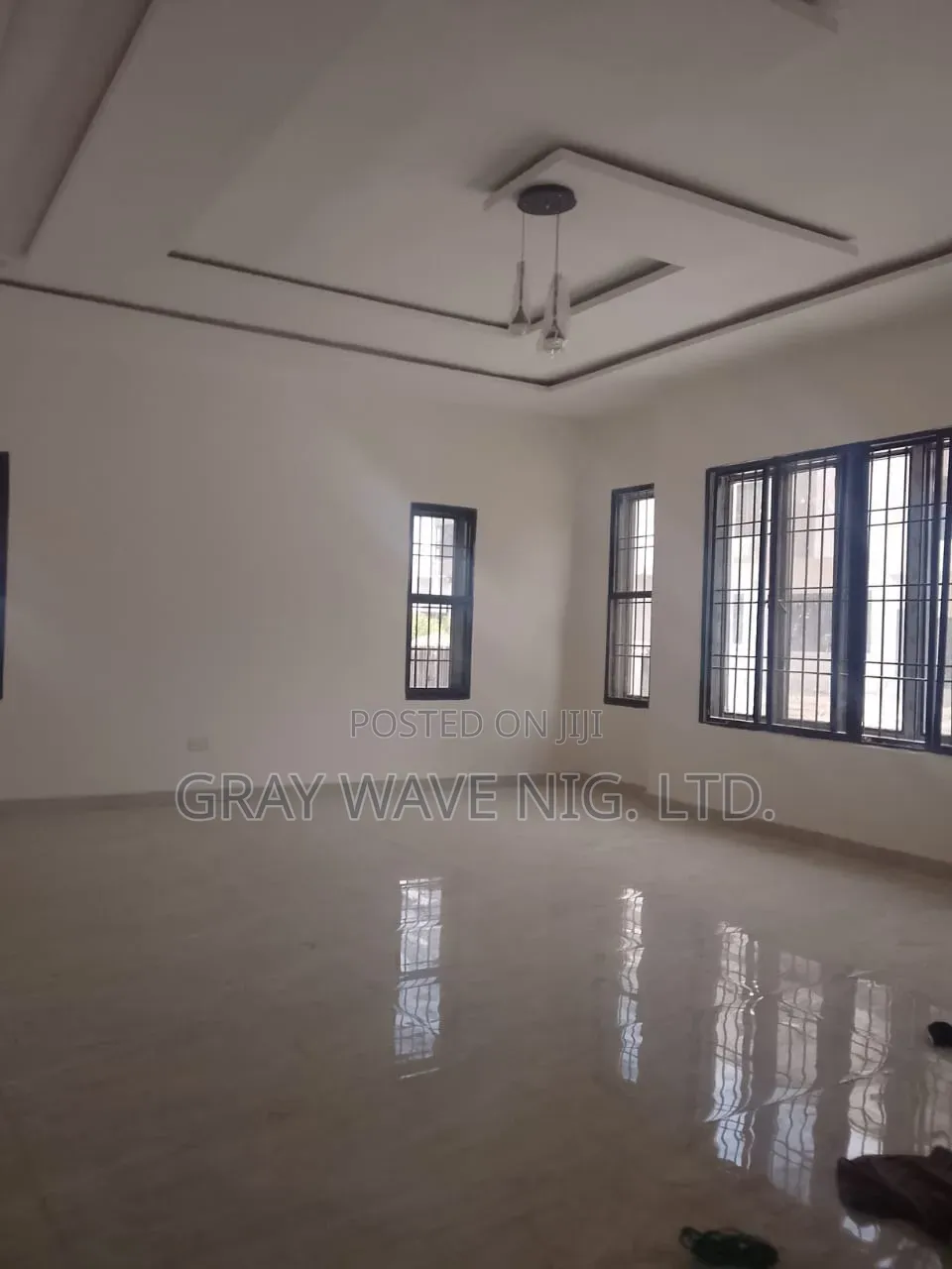 6bdrm Duplex in Sabon Lugbe for sale
