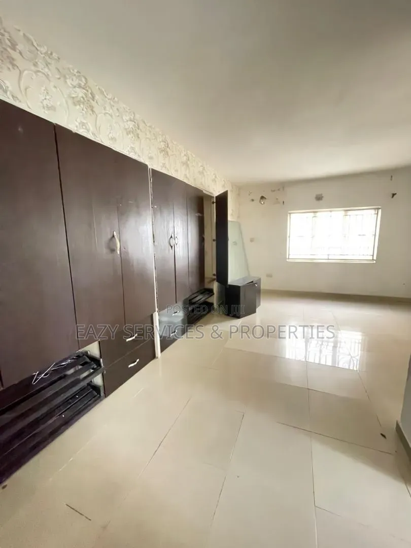 3bdrm Apartment in Gated And Secured, Victoria Island Extension