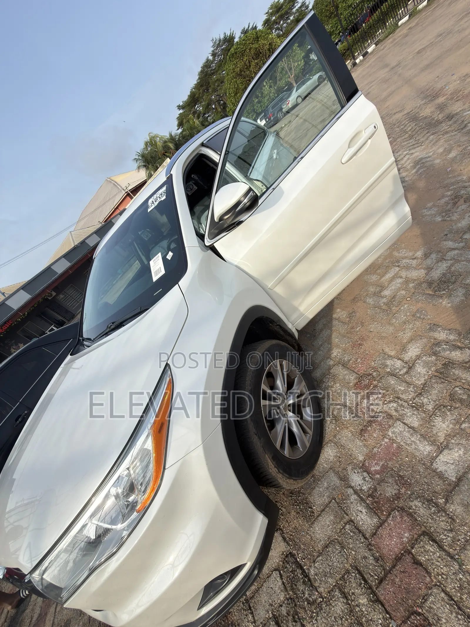 Toyota Highlander XLE 4dr SUV AWD (3.5L 6cyl 6A) 2015 White
