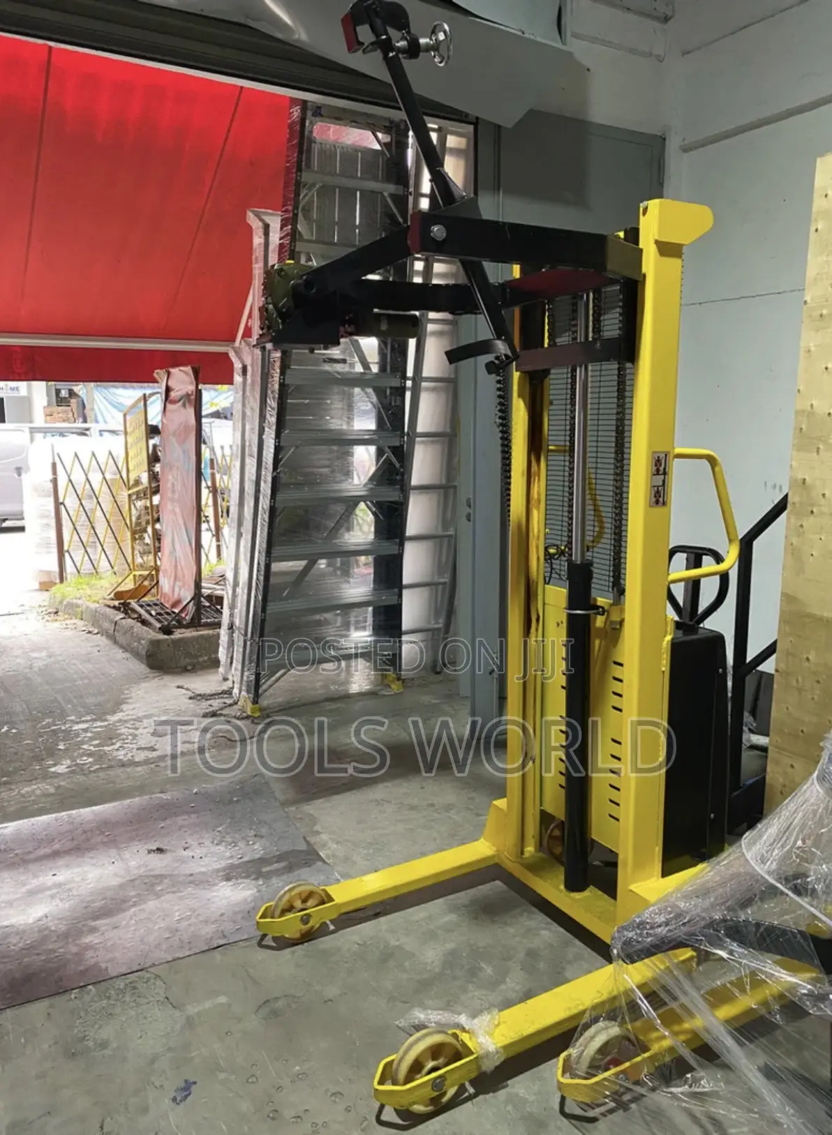 300kg Hydraulic Drum Lifter Stacker