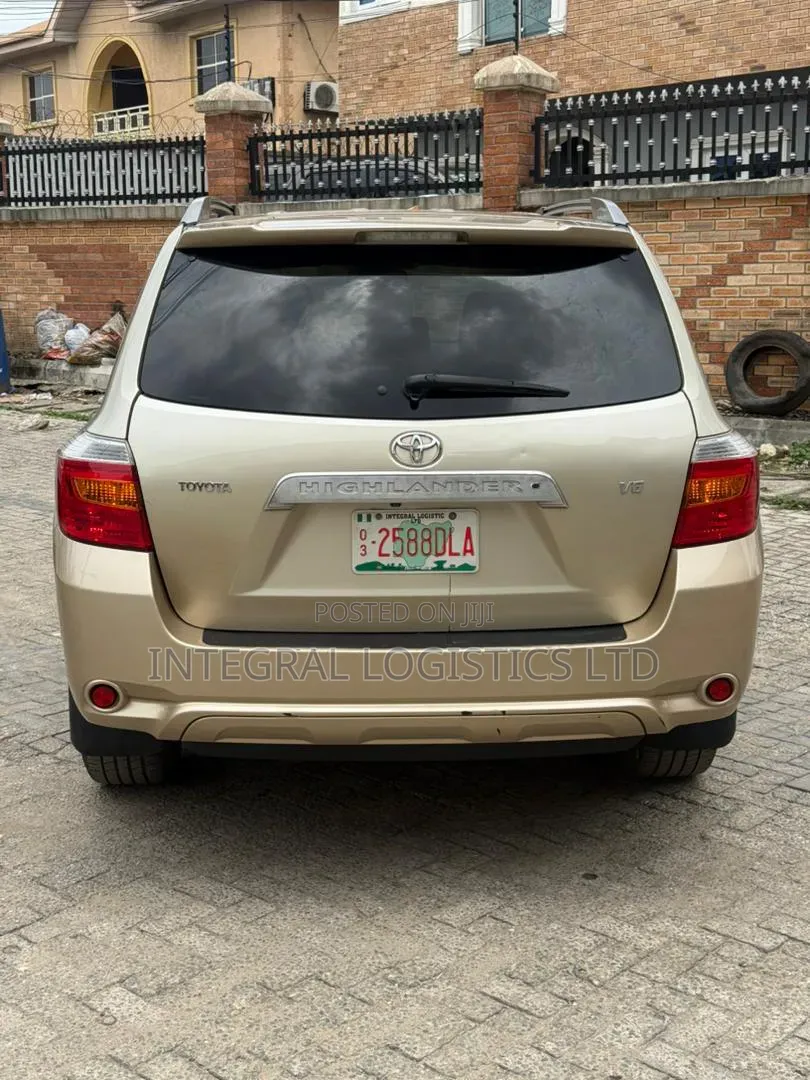 Toyota Highlander 2009 Gold