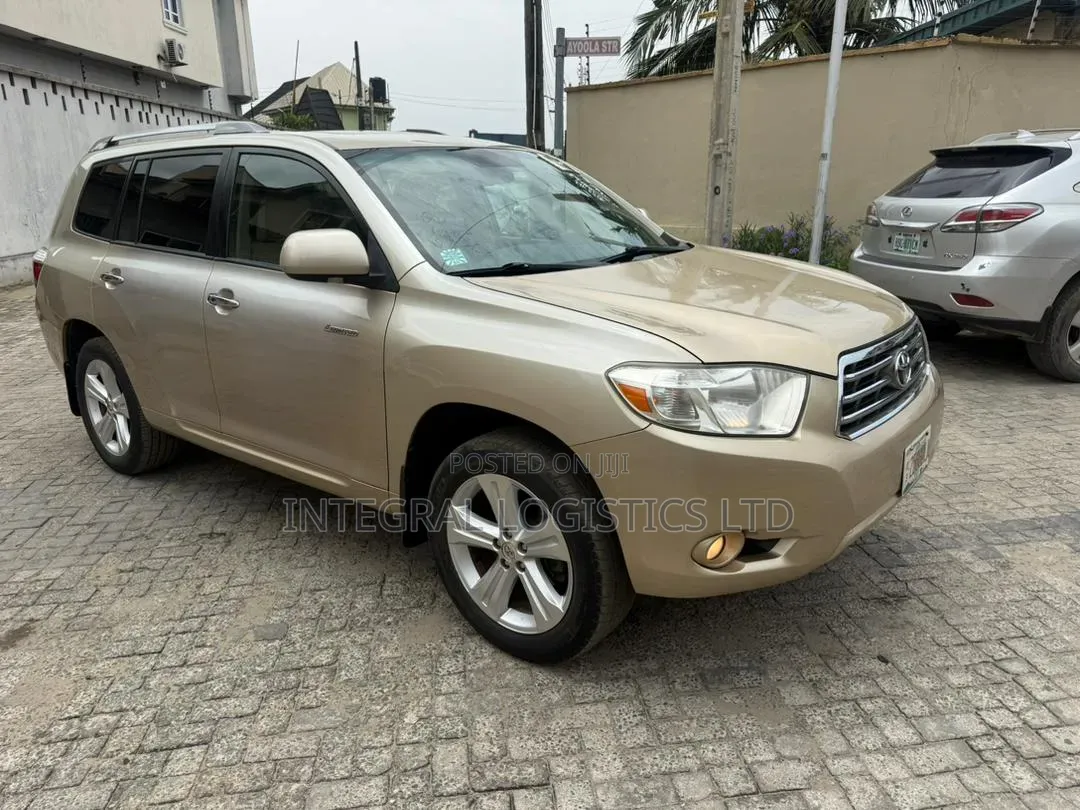 Toyota Highlander 2009 Gold