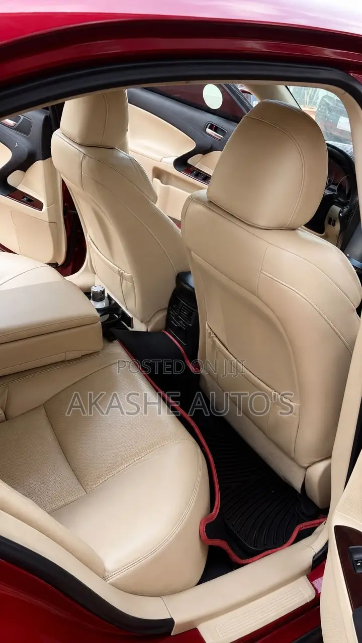 Lexus IS 250 2008 Maroon