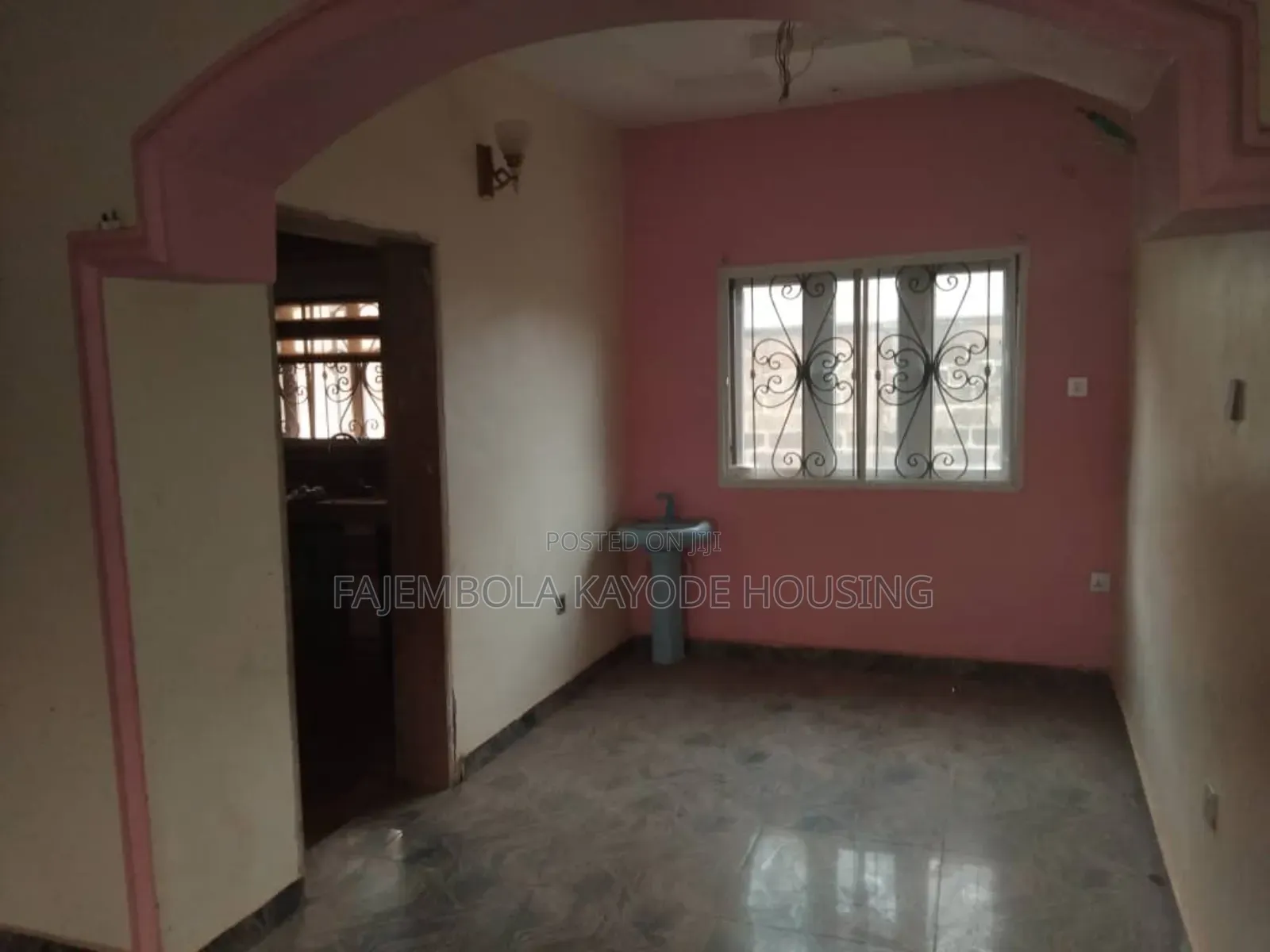 3bdrm Bungalow in Wisdom Estate, Akobo for sale