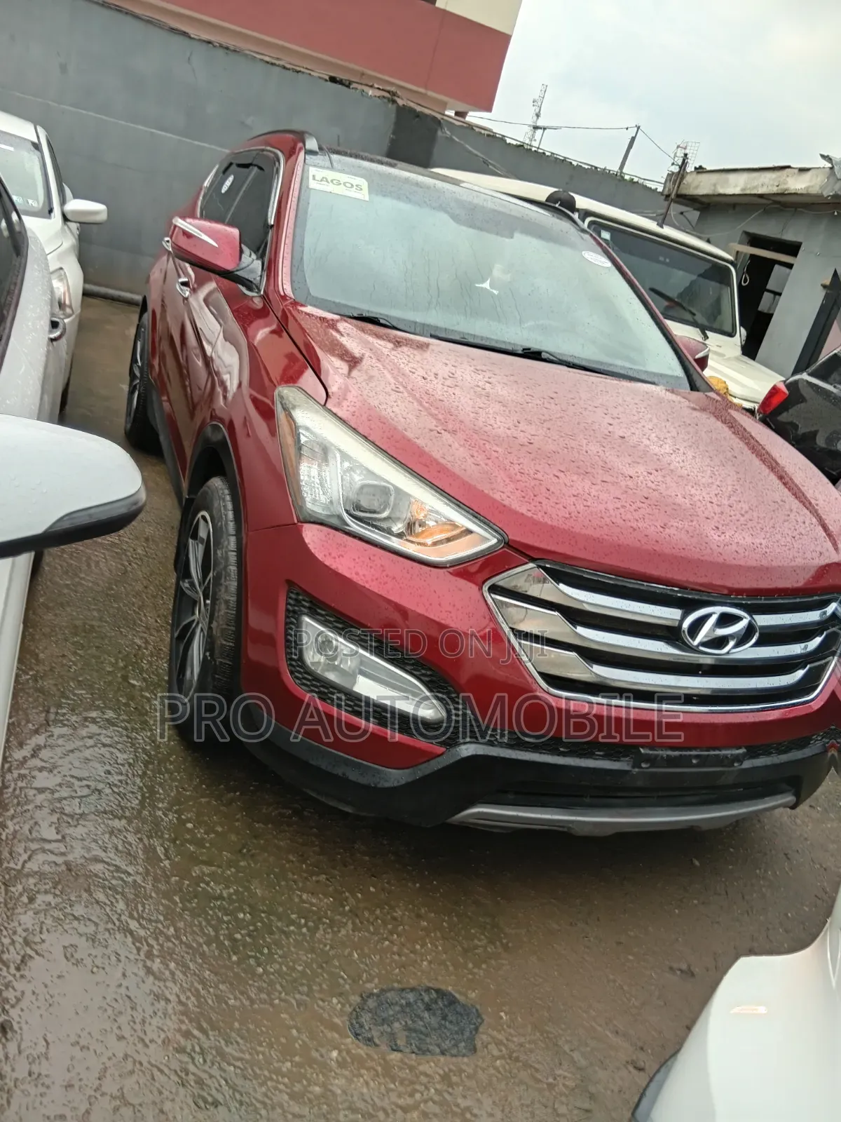 Hyundai Santa Fe 2014 Red