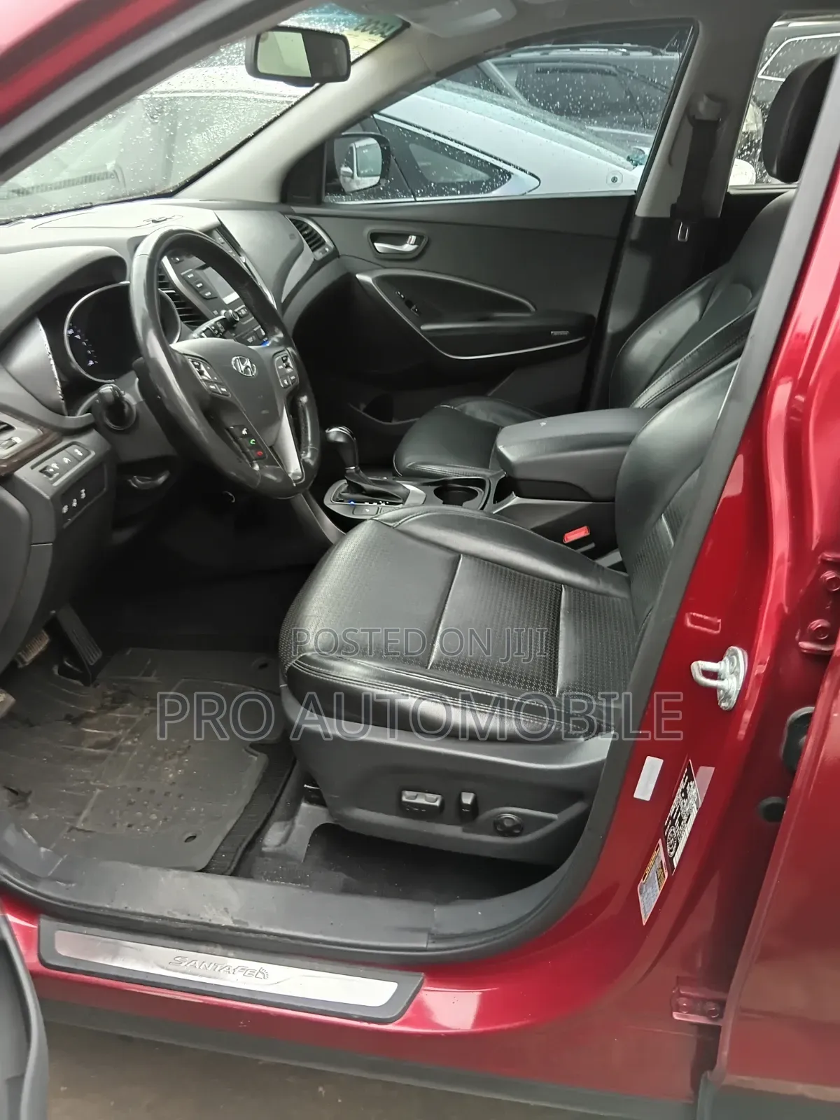 Hyundai Santa Fe 2014 Red