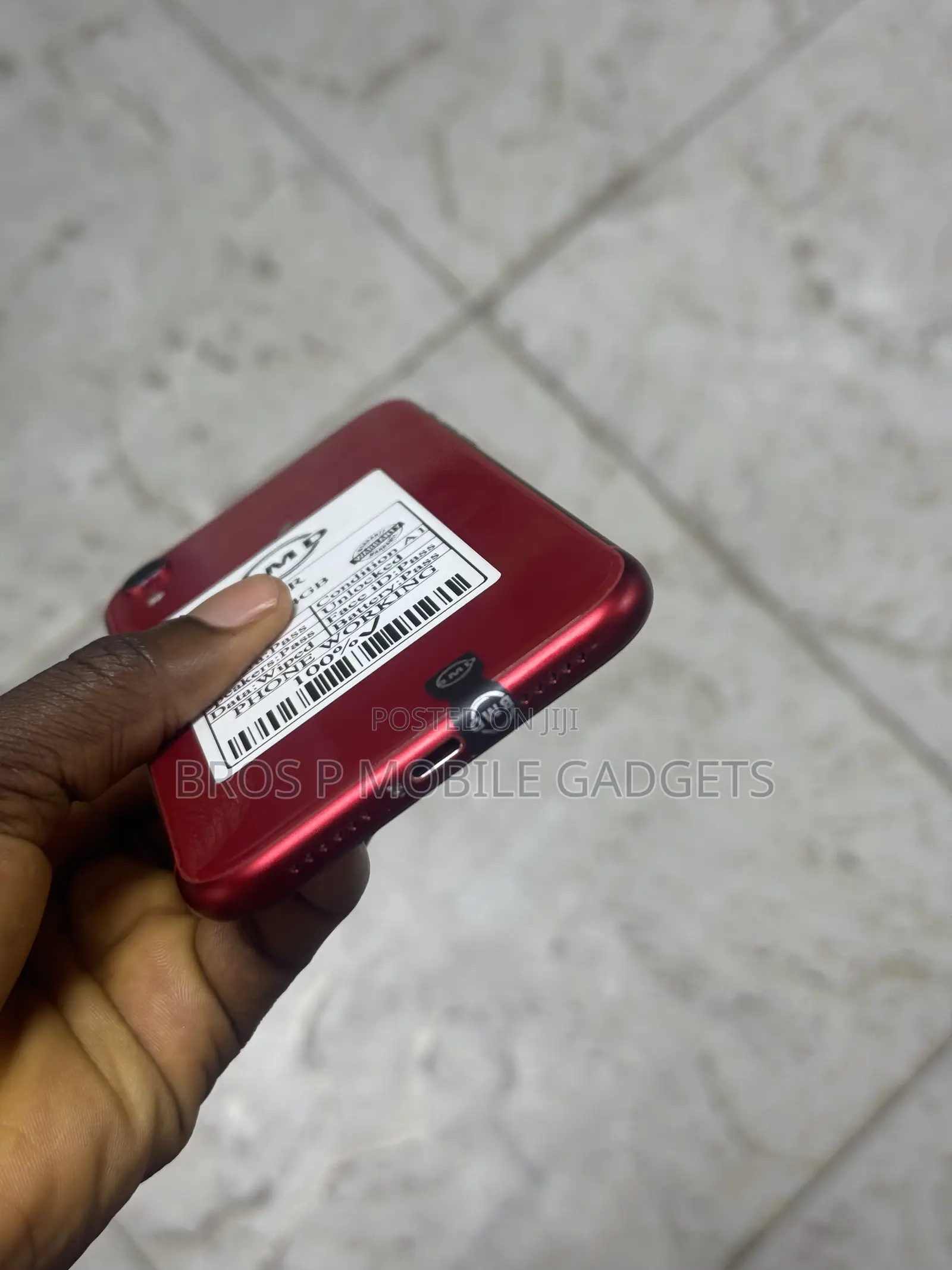 Apple iPhone XR 64 GB Red