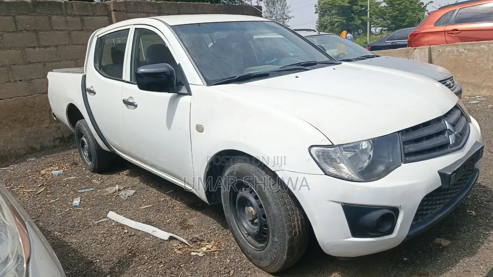 Mitsubishi L200 2012 White