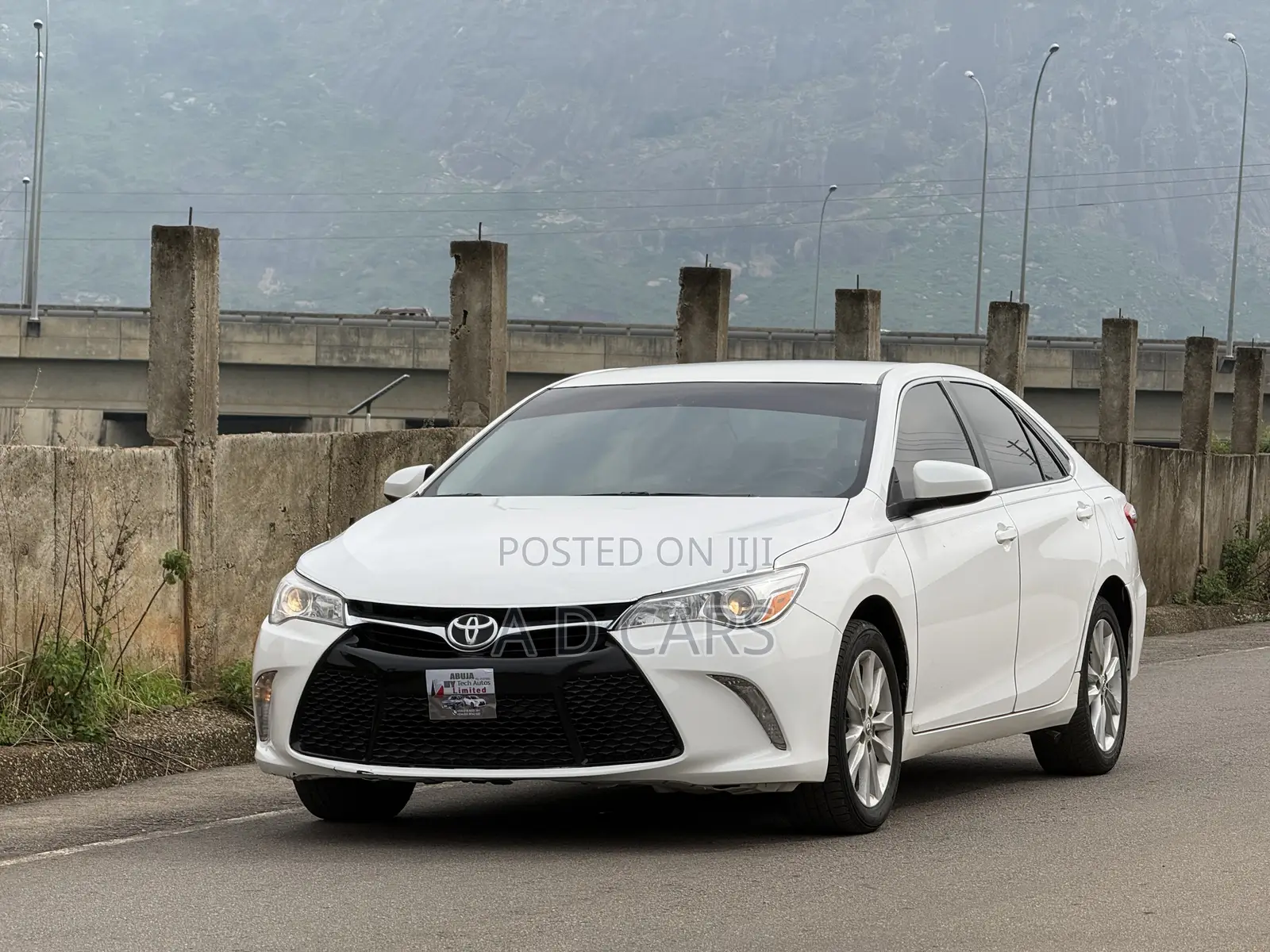 Toyota Camry 2016 White