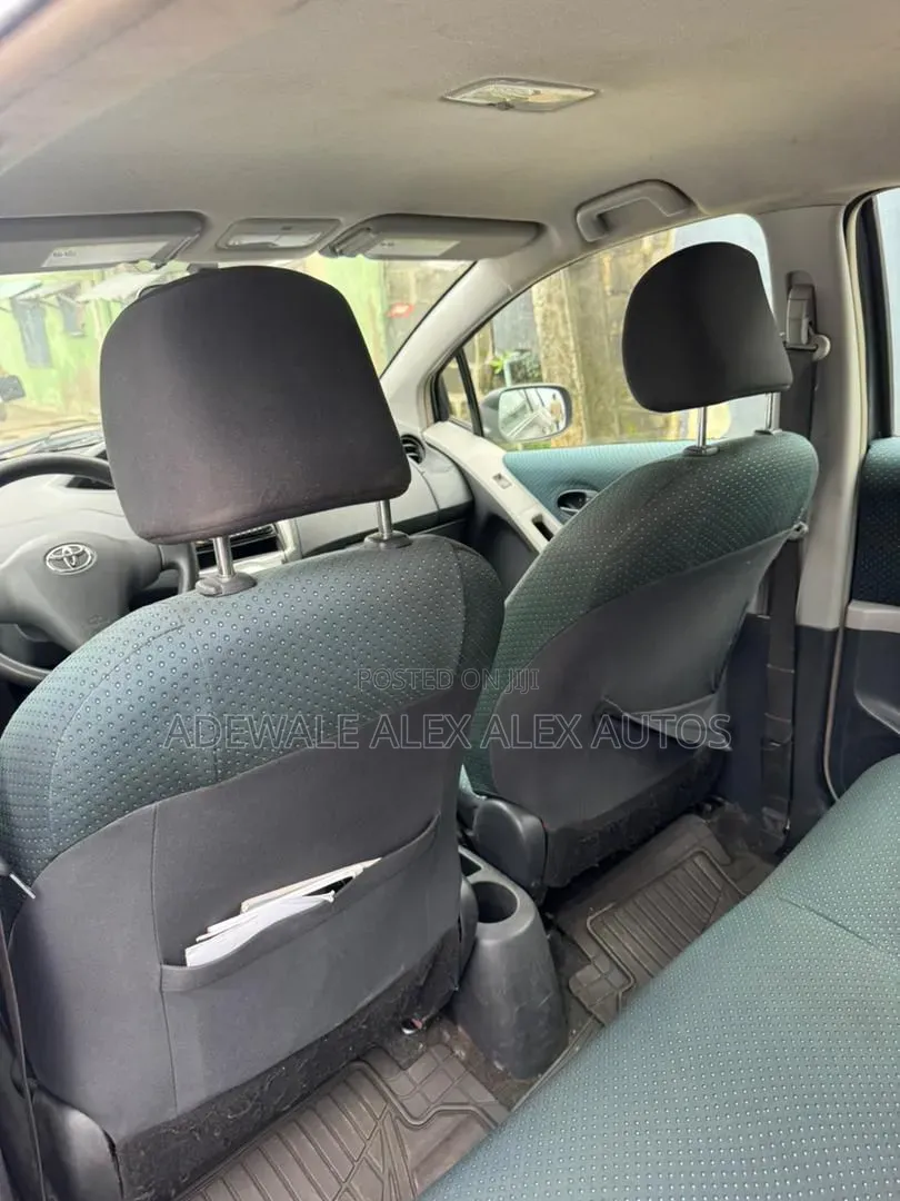 Toyota Yaris 2006 Gray