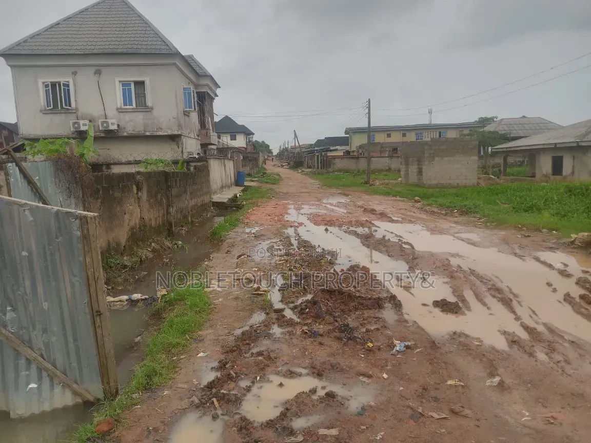 Quarter Dry Land at Abaranje Ikotun Lagos